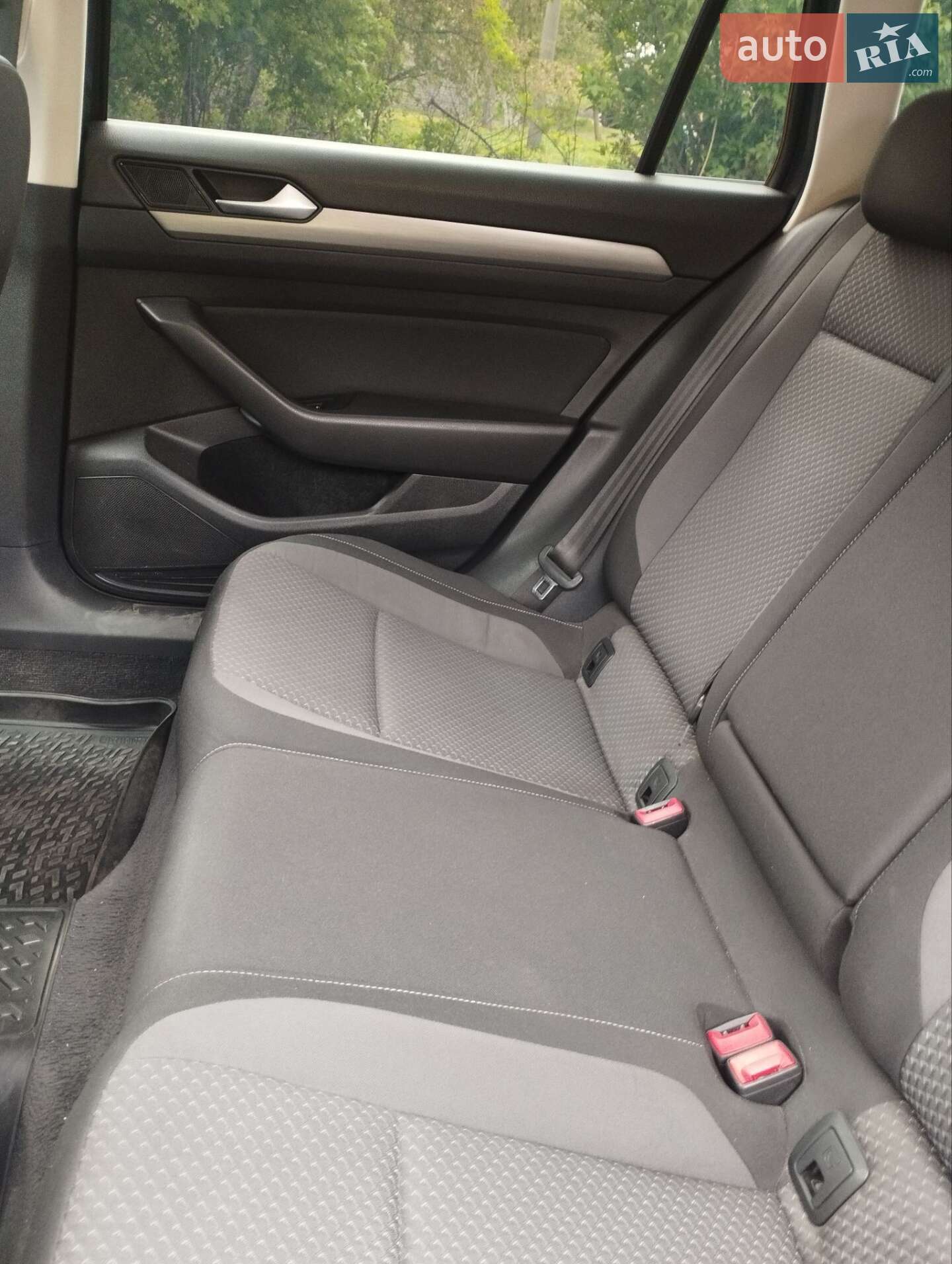Volkswagen Passat 2016 VIN WVWZZZ3CZHE121995 фото оголошення 18 з 19