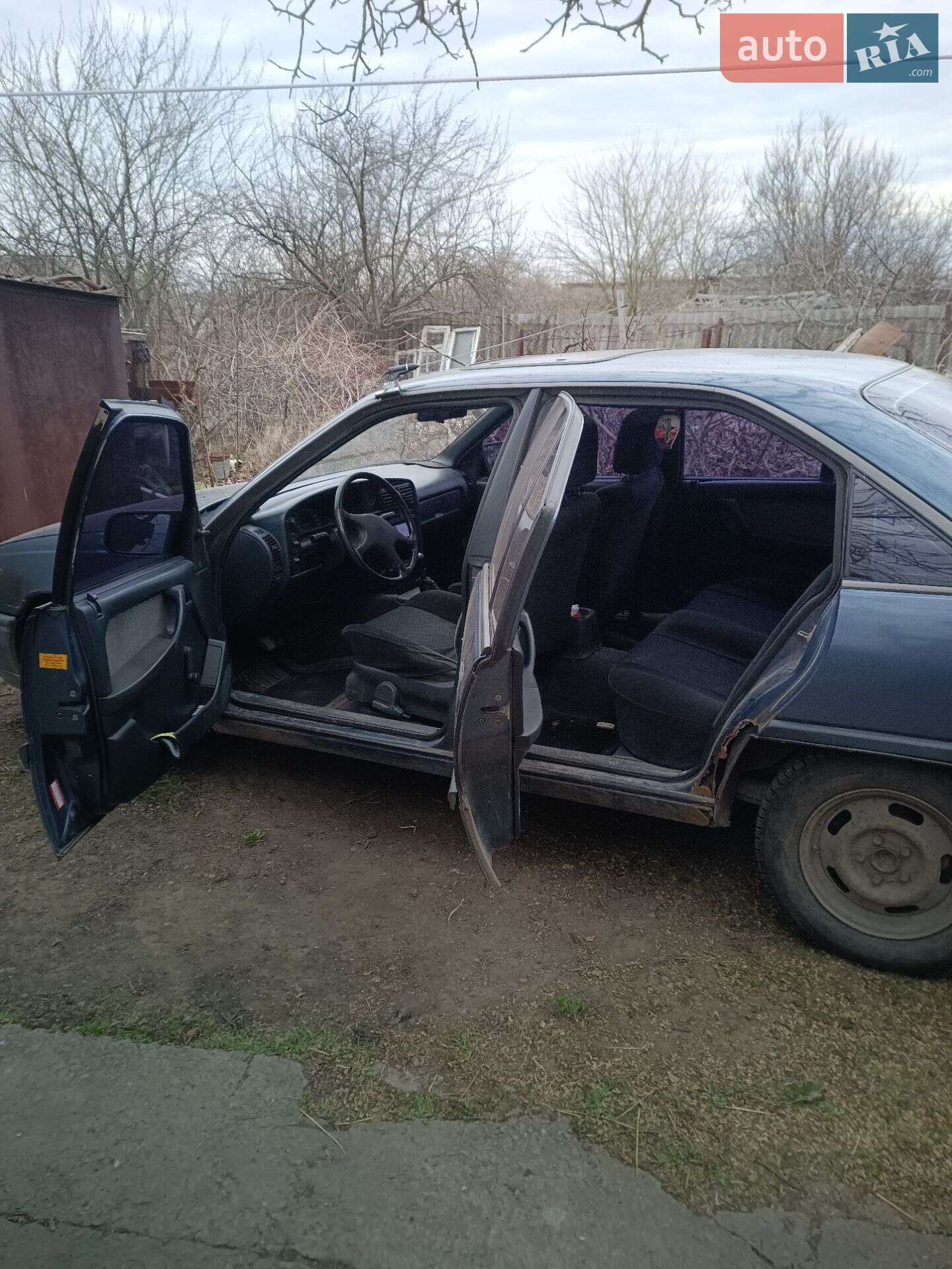Opel Omega 1988 VIN W0L000016J1083998 фото оголошення 4 з 10