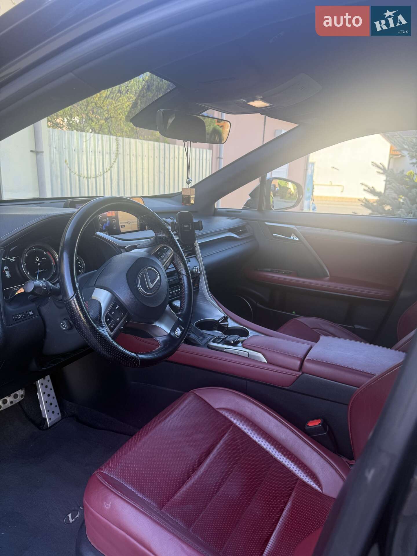LEXUS Lexus RX 200T 2017 VIN JTJBAMCA302028474 фото оголошення 6 з 11