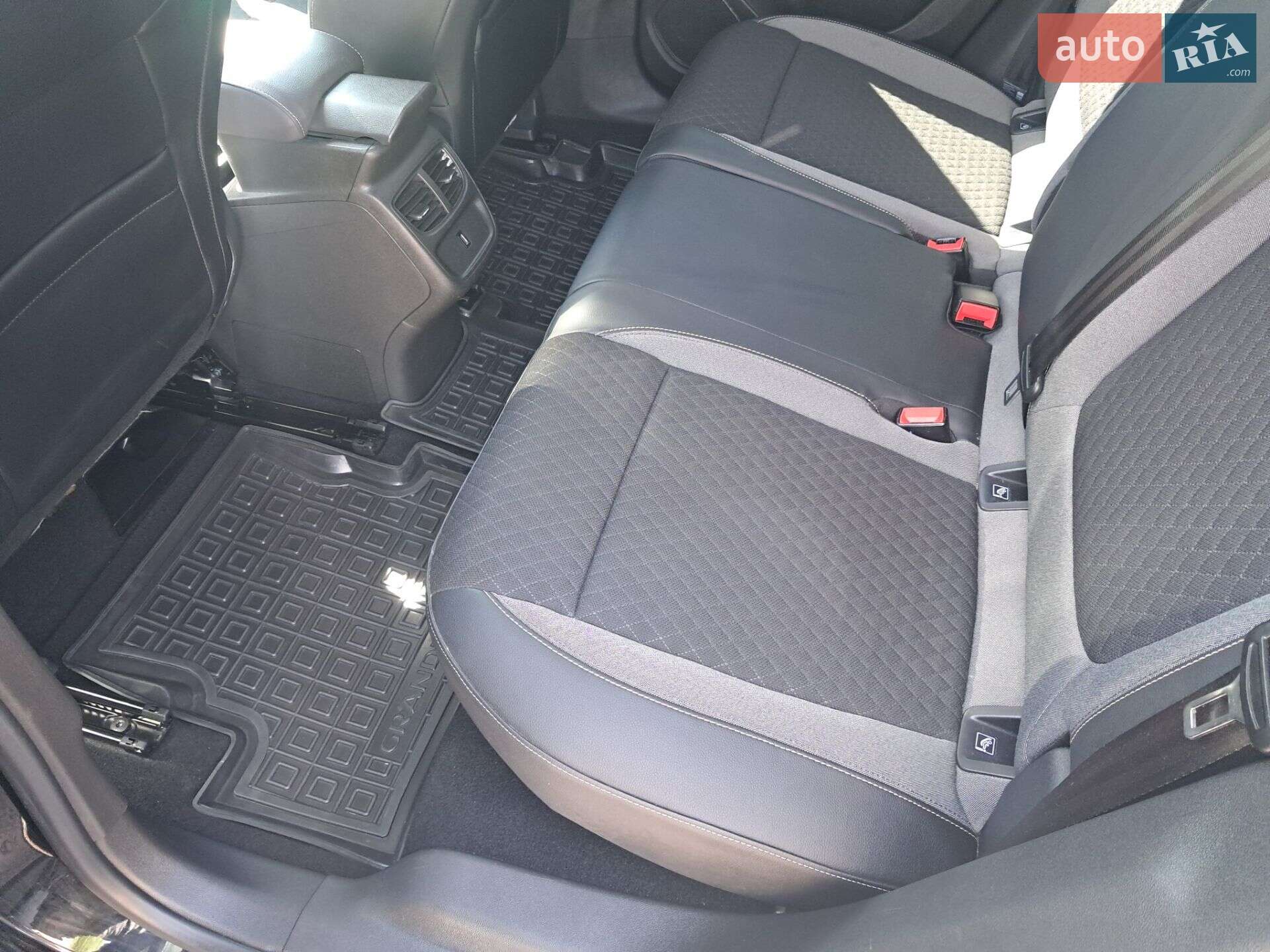 Opel Grandland X 2019 VIN W0VZCYHZ0KS290639 фото оголошення 46 з 53