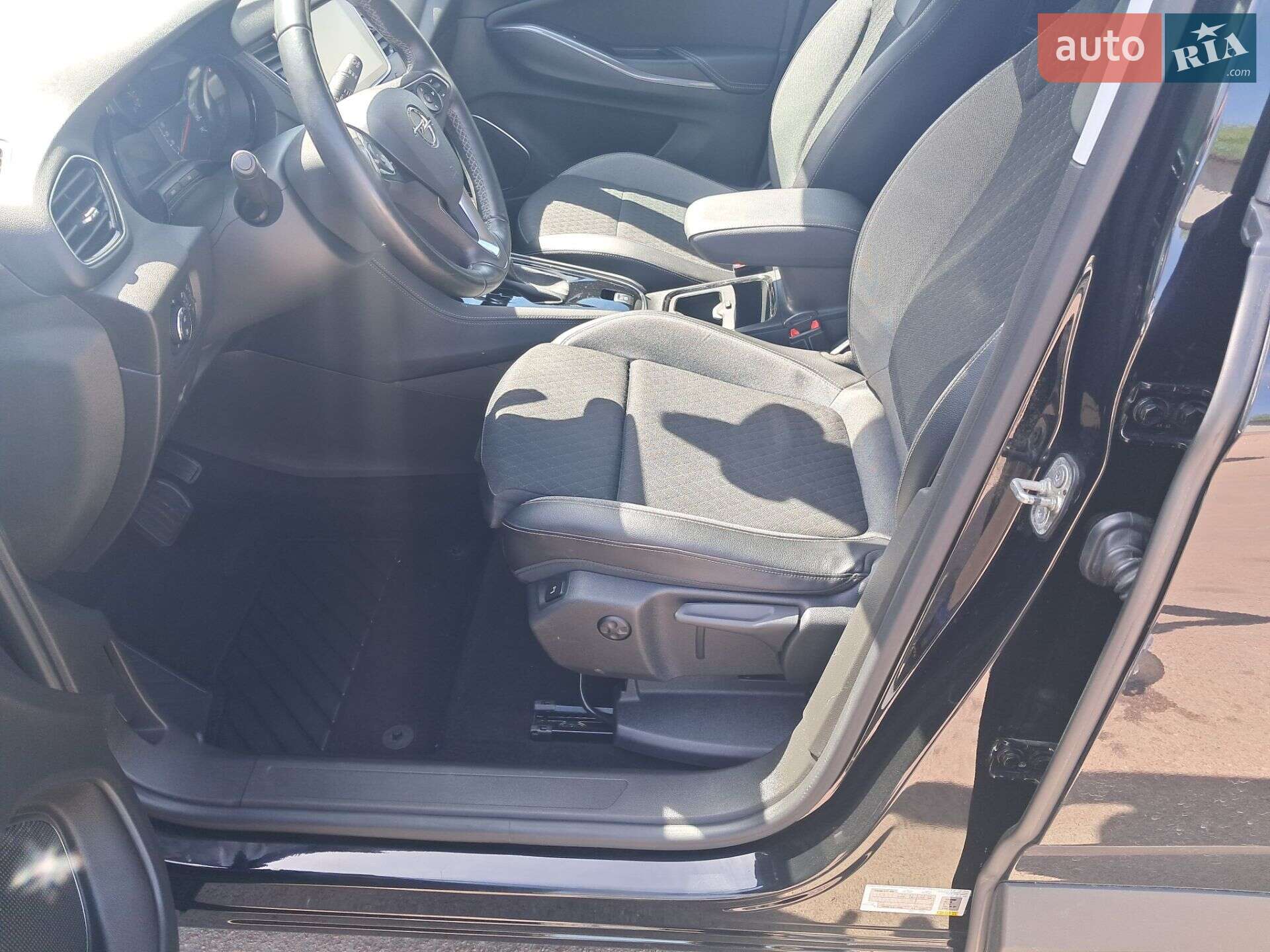 Opel Grandland X 2019 VIN W0VZCYHZ0KS290639 фото оголошення 48 з 53