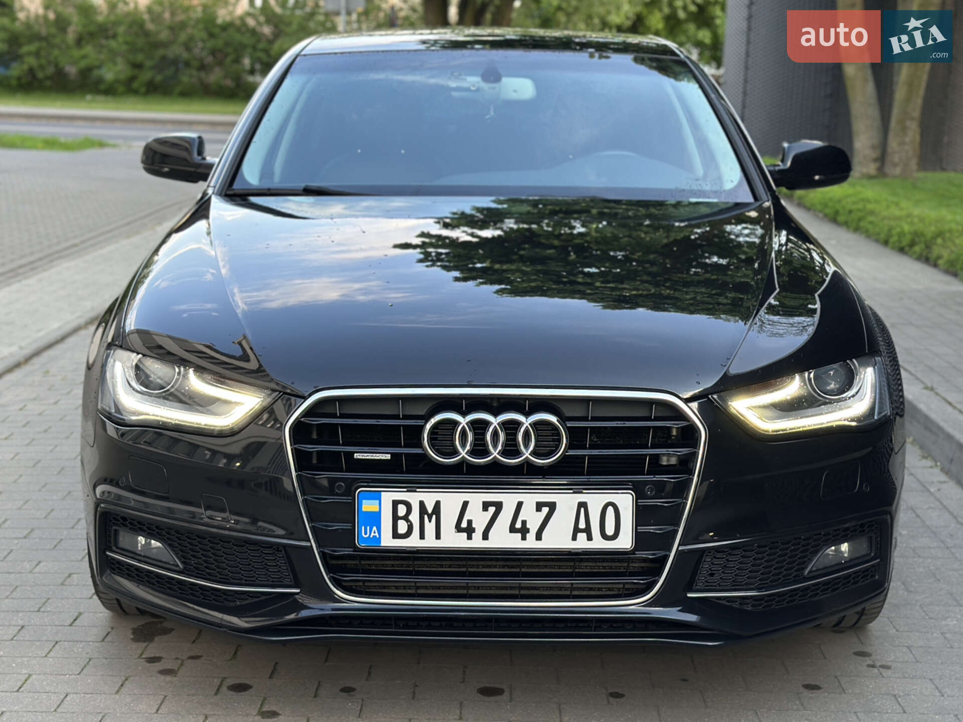 Audi A4 2016 VIN WAUFFAFL6GN001356 фото оголошення 2 з 30