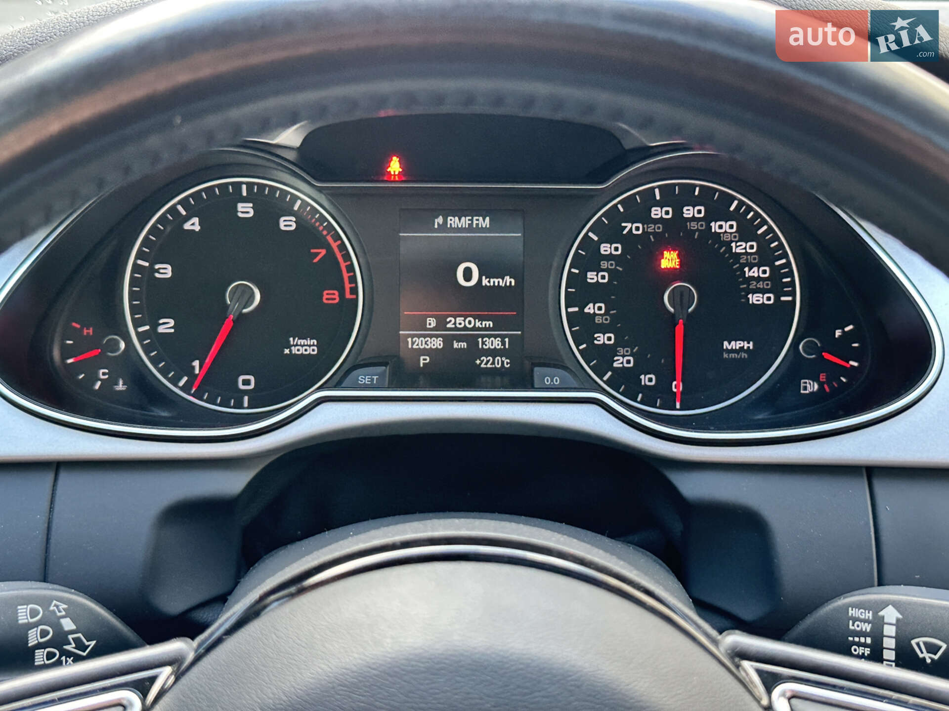 Audi A4 2016 VIN WAUFFAFL6GN001356 фото оголошення 19 з 30