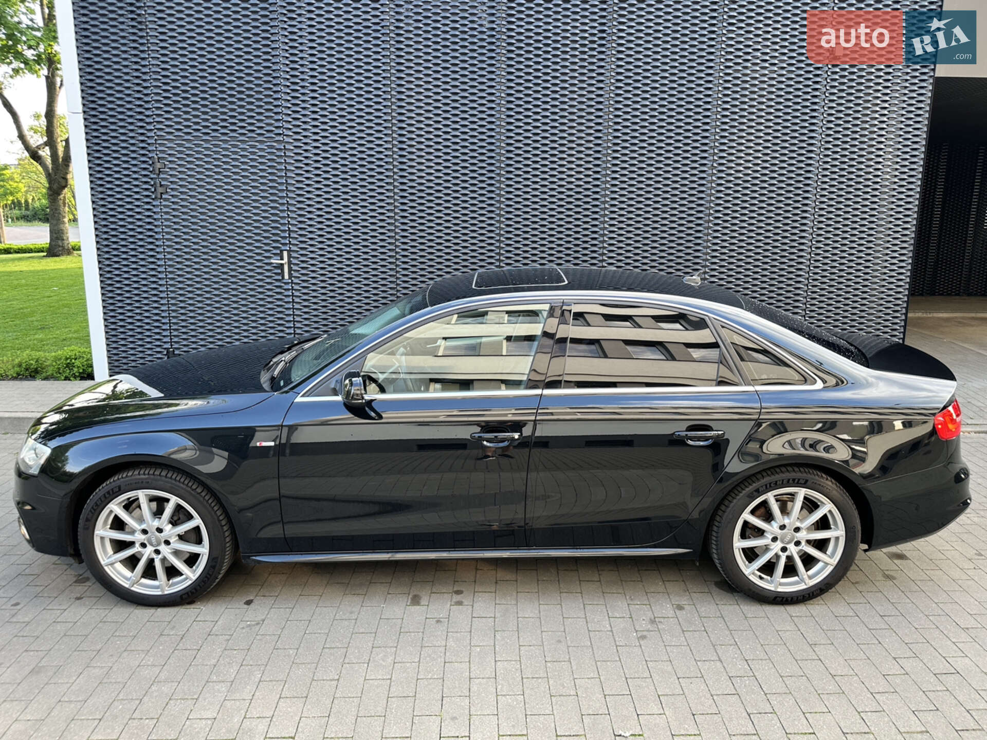 Audi A4 2016 VIN WAUFFAFL6GN001356 фото оголошення 23 з 30