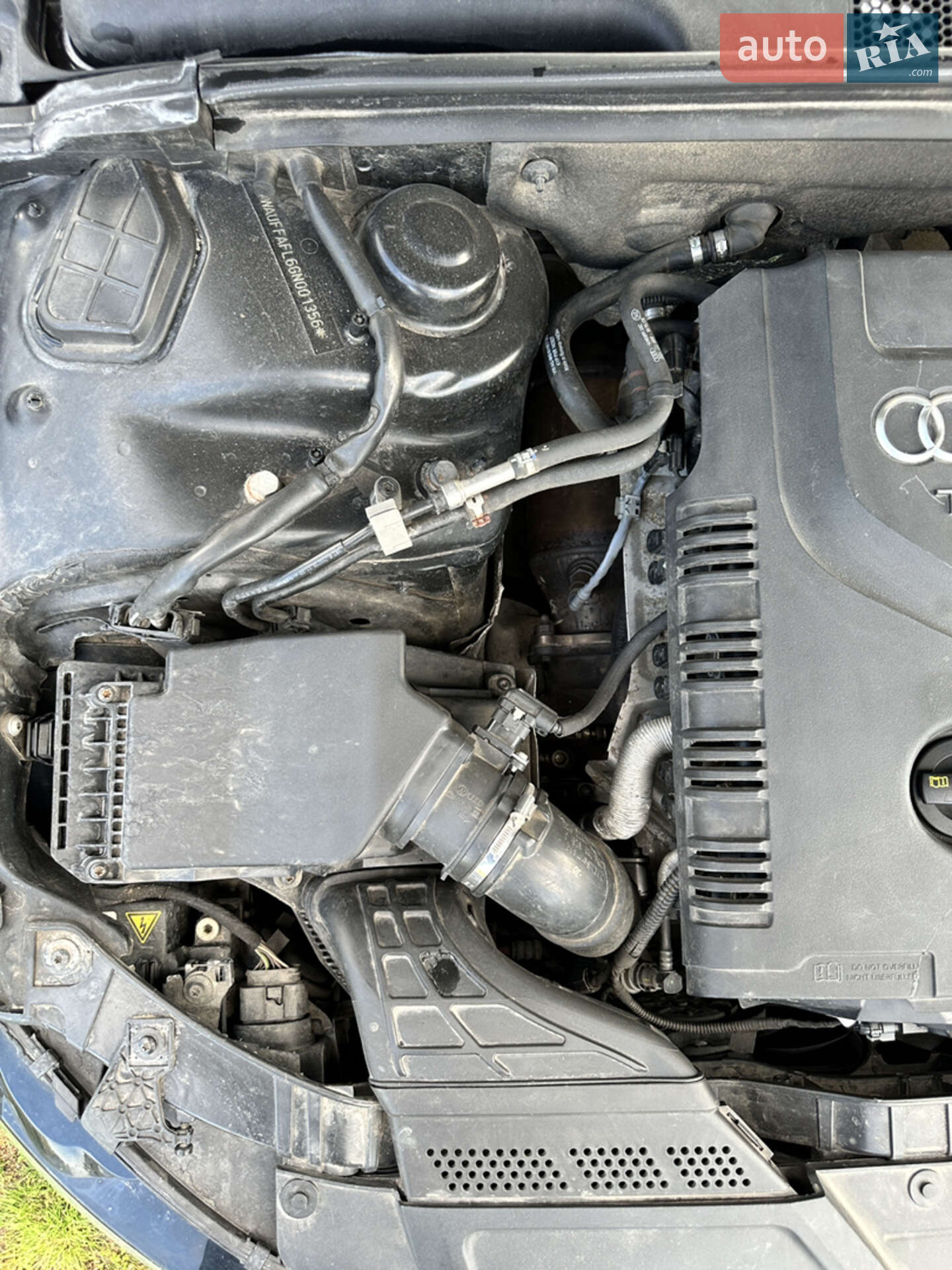 Audi A4 2016 VIN WAUFFAFL6GN001356 фото оголошення 29 з 30