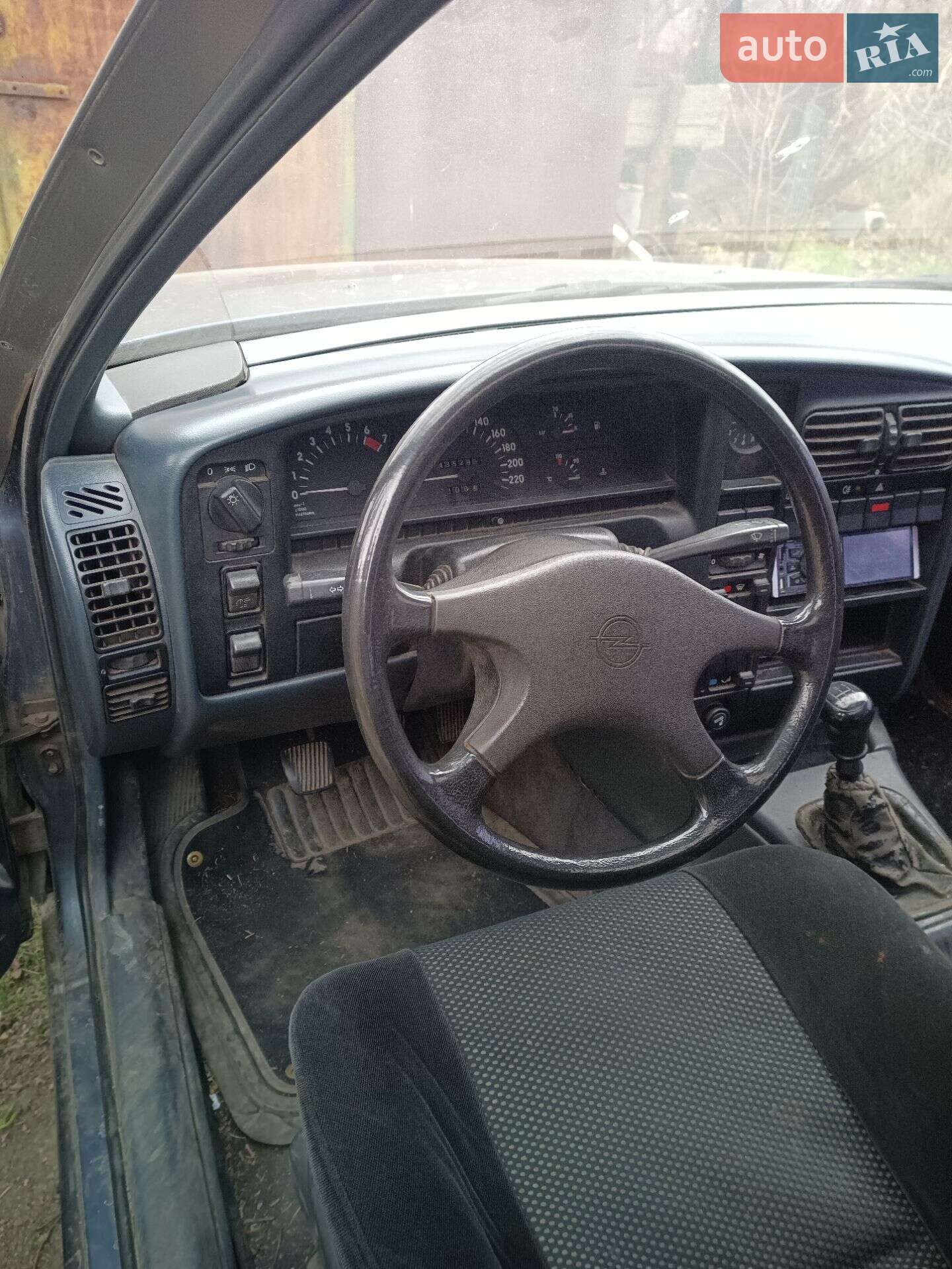 Opel Omega 1988 VIN W0L000016J1083998 фото оголошення 12 з 20