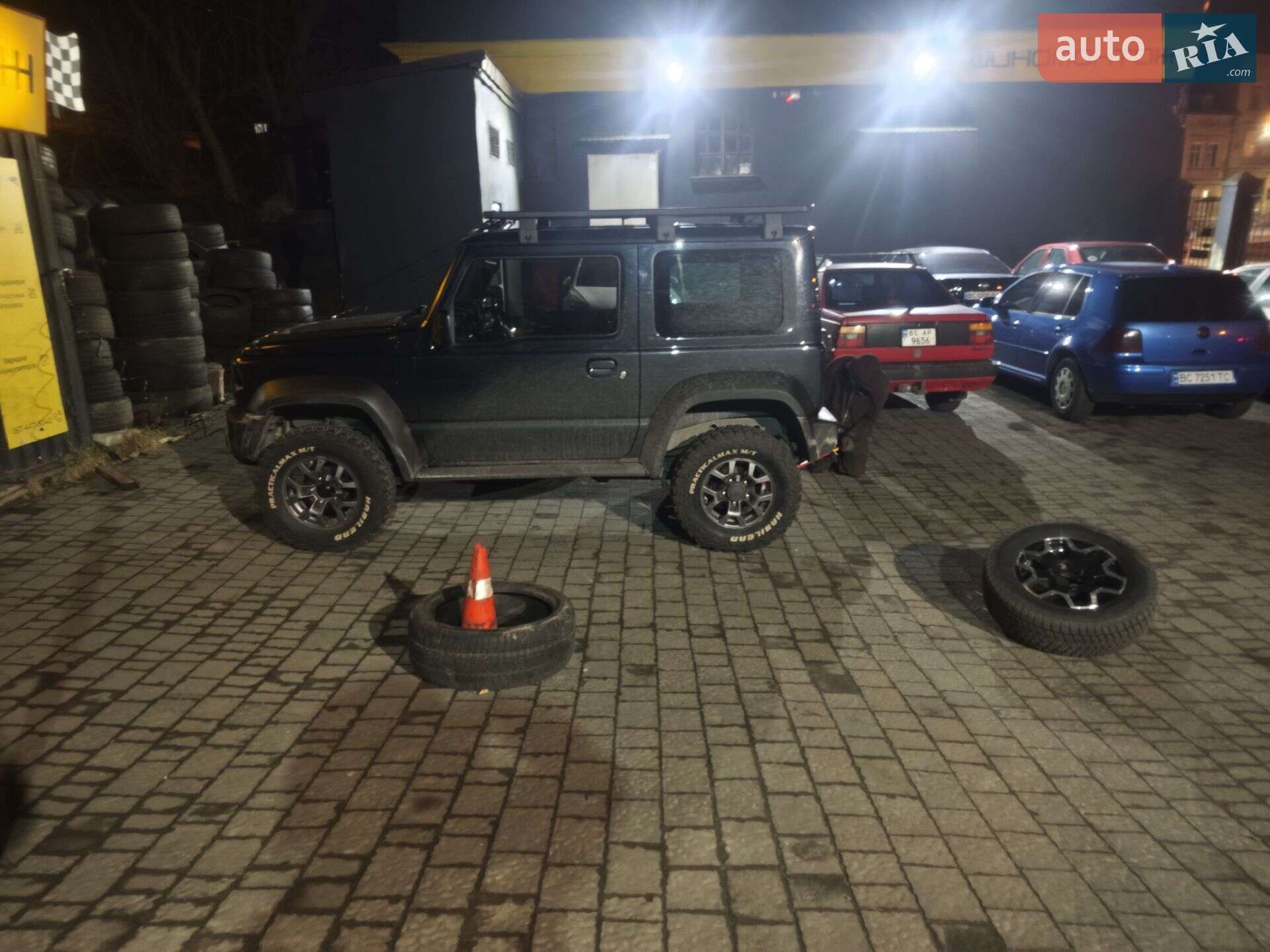 Suzuki Jimny 2021 VIN JSAGJB74V00165877 фото оголошення 18 з 21