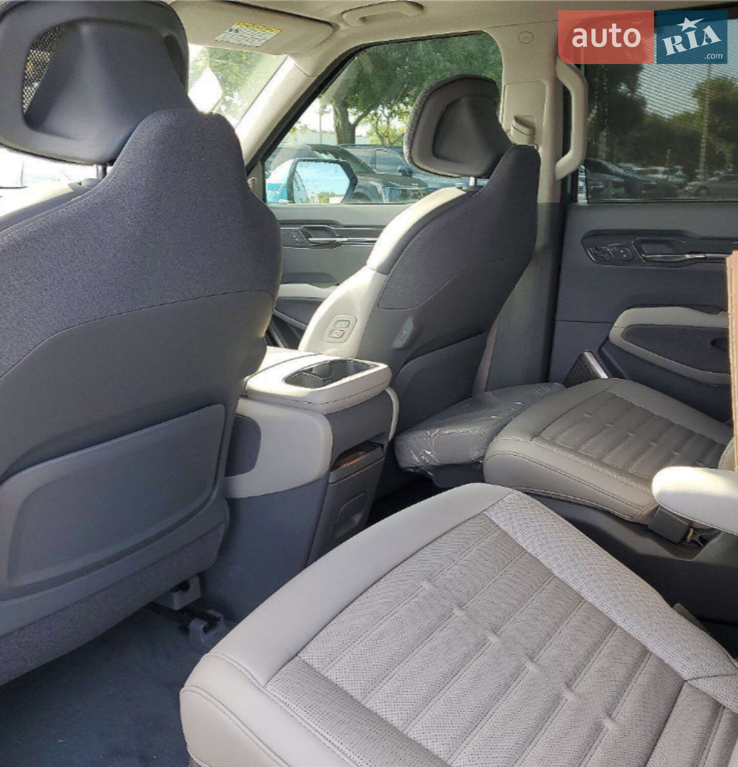Kia EV9 2023 VIN KNDADFS54R6034361 фото оголошення 20 з 39