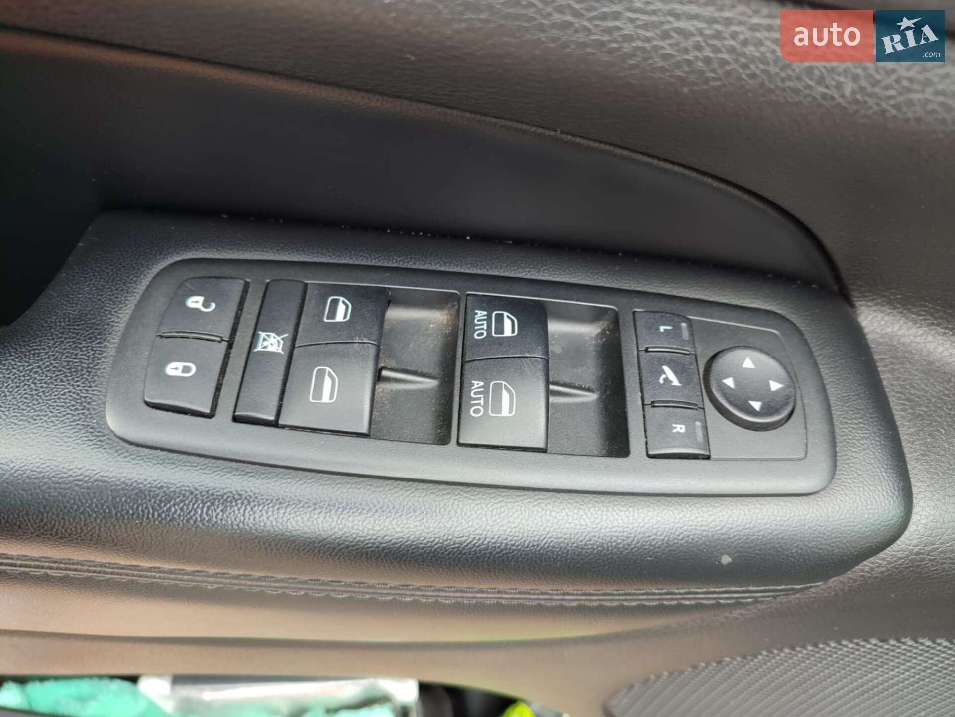 JEEP GRAND CHEROKEE 2018 VIN 1C4RJFAG0JC323421 фото оголошення 2 з 12