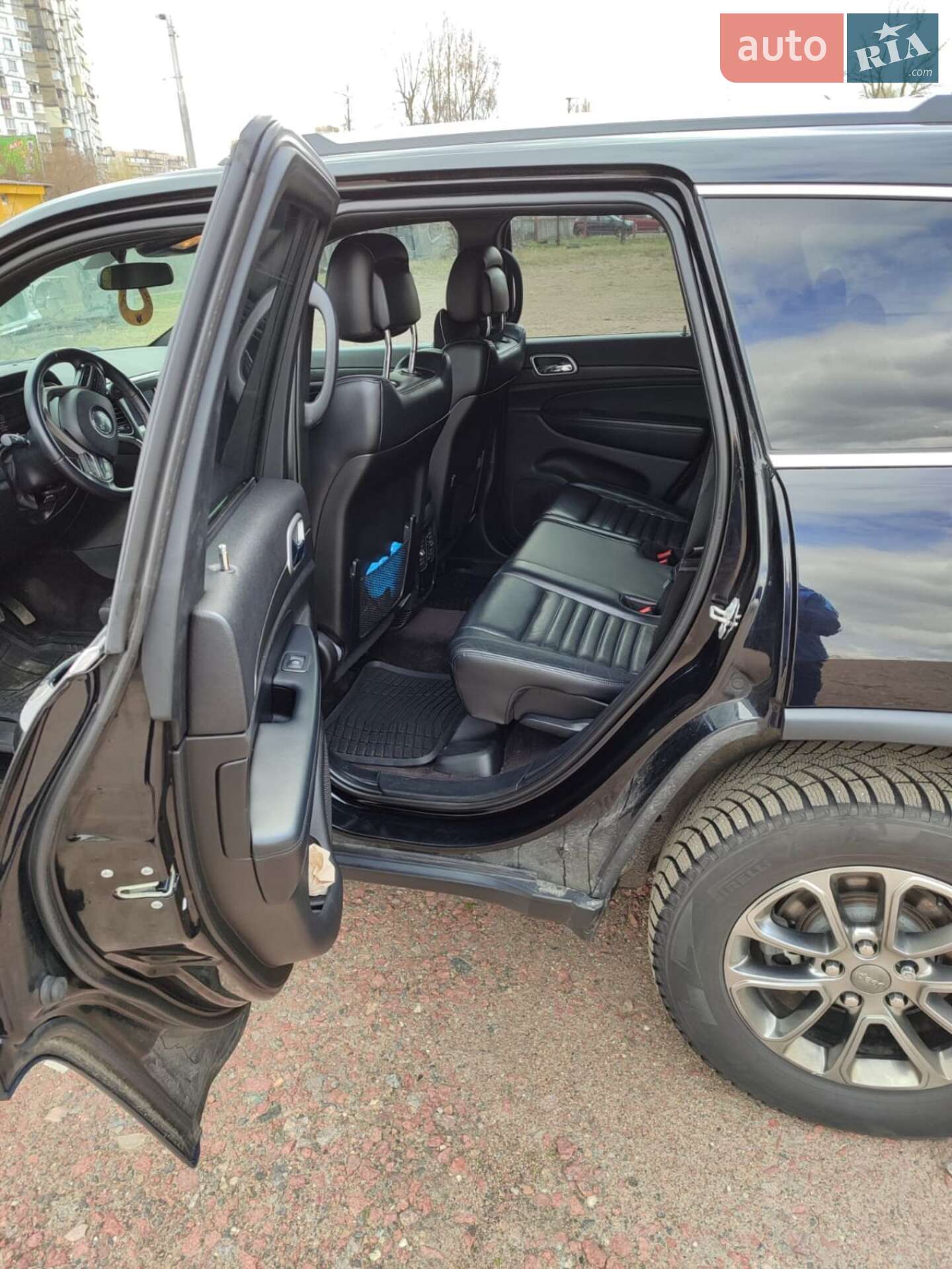 JEEP GRAND CHEROKEE 2018 VIN 1C4RJFAG0JC323421 фото оголошення 4 з 12