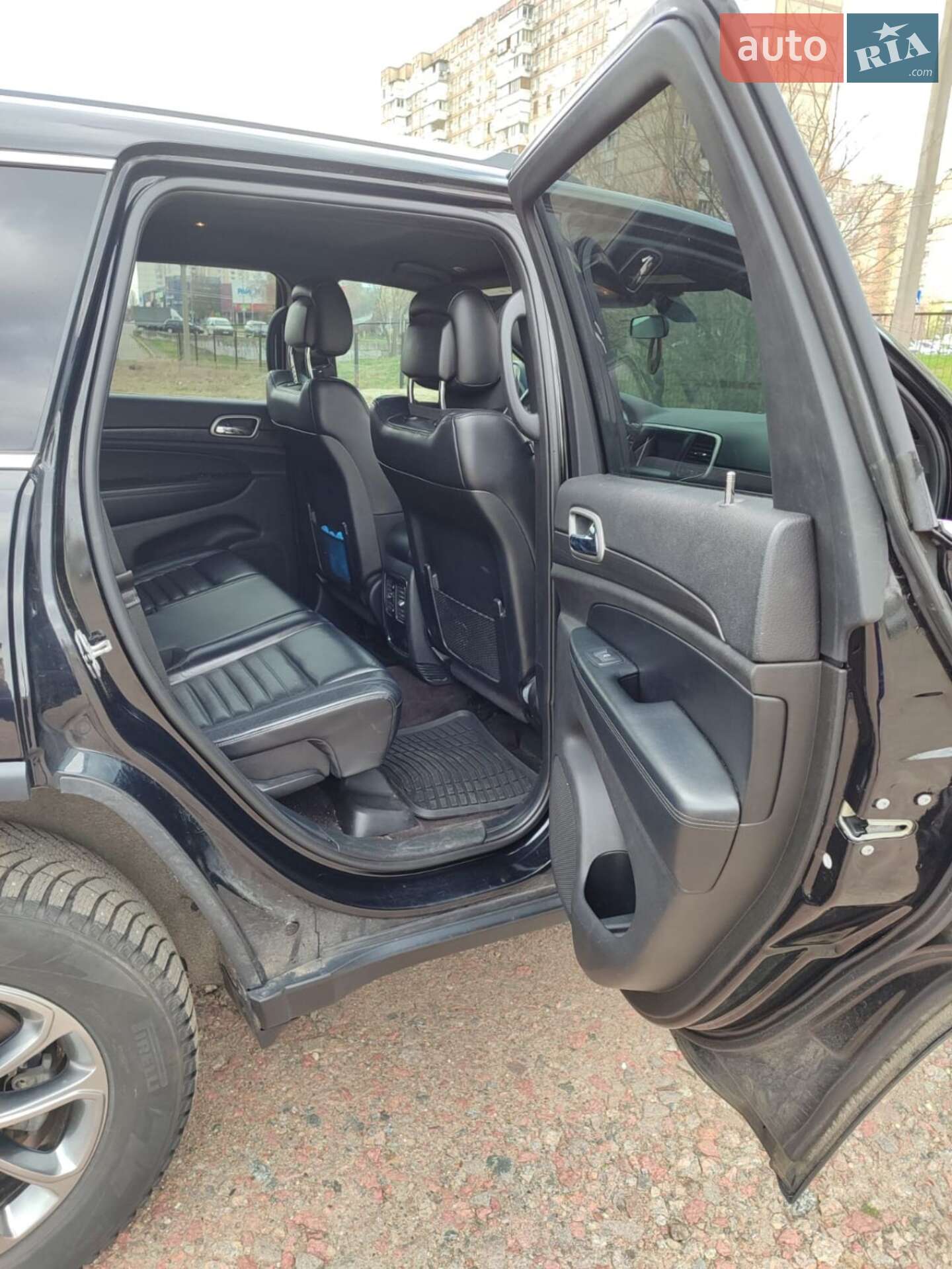 JEEP GRAND CHEROKEE 2018 VIN 1C4RJFAG0JC323421 фото оголошення 5 з 12