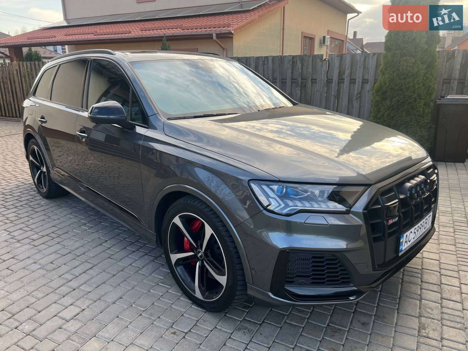 Audi SQ7 2019 VIN WAUZZZ4M1LD005426 фото оголошення 2 з 60