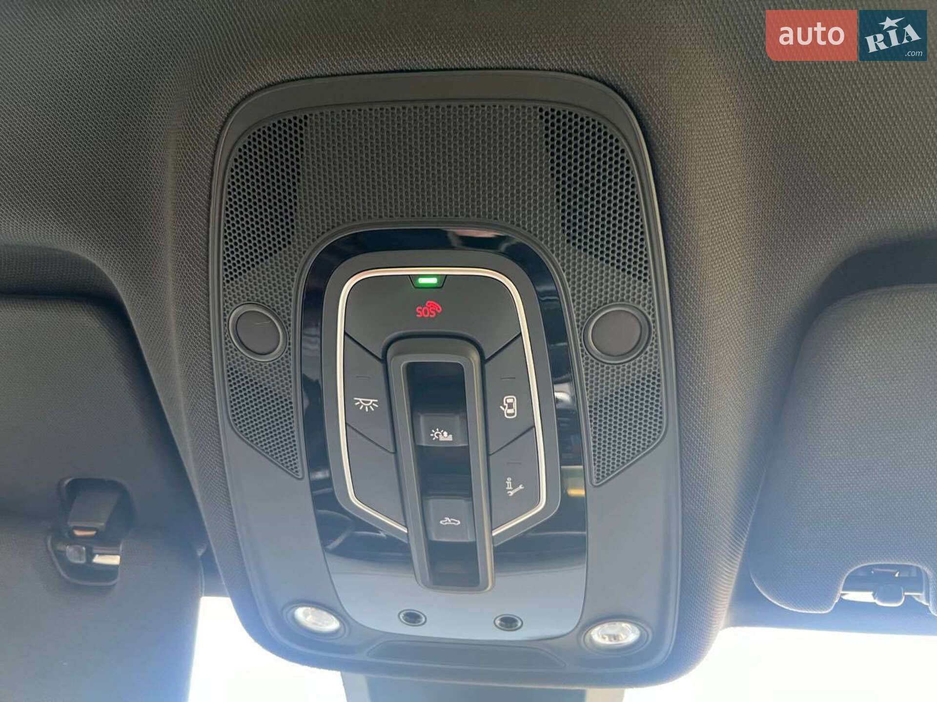 Audi SQ7 2019 VIN WAUZZZ4M1LD005426 фото оголошення 32 з 60