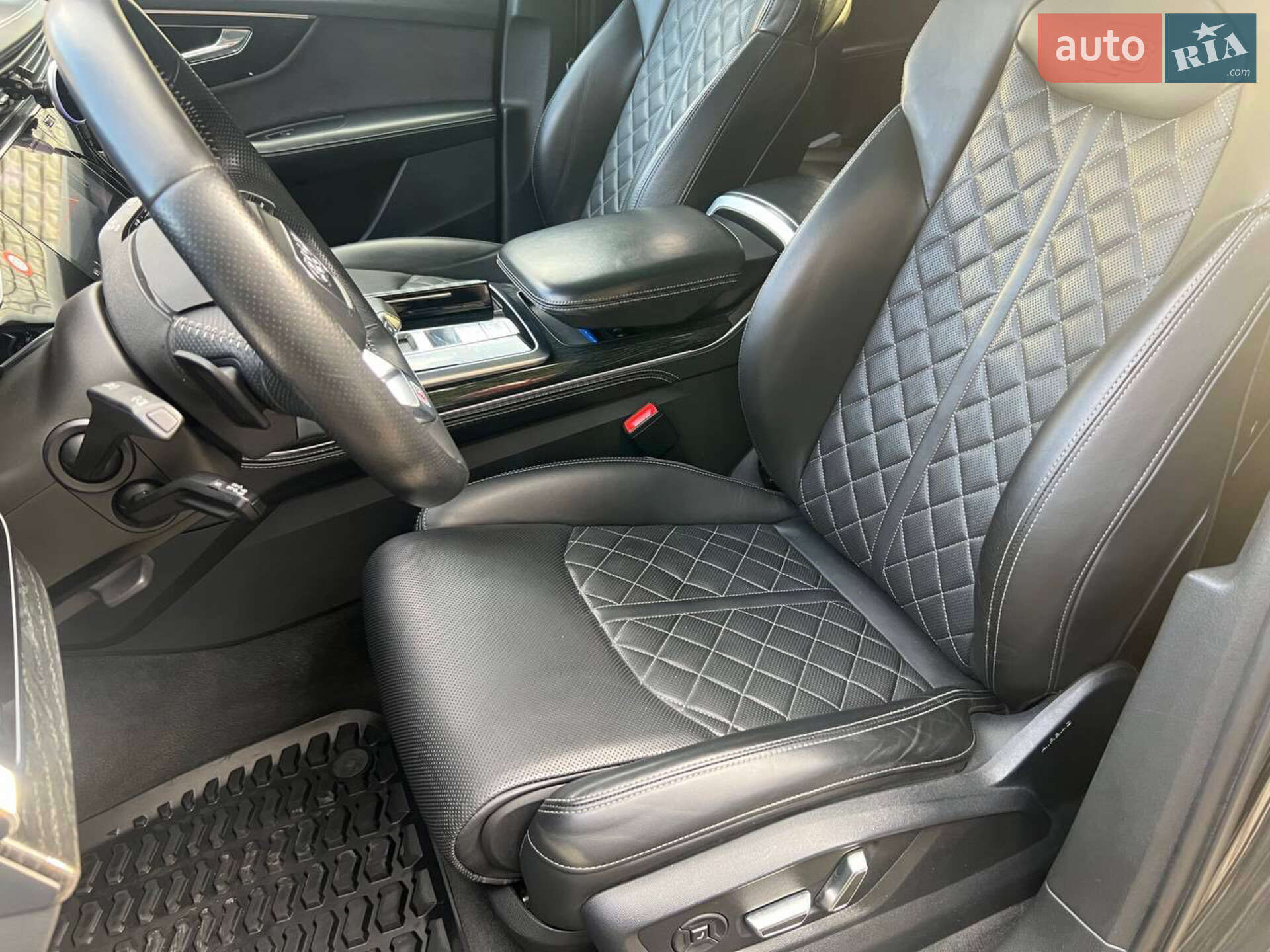 Audi SQ7 2019 VIN WAUZZZ4M1LD005426 фото оголошення 45 з 60