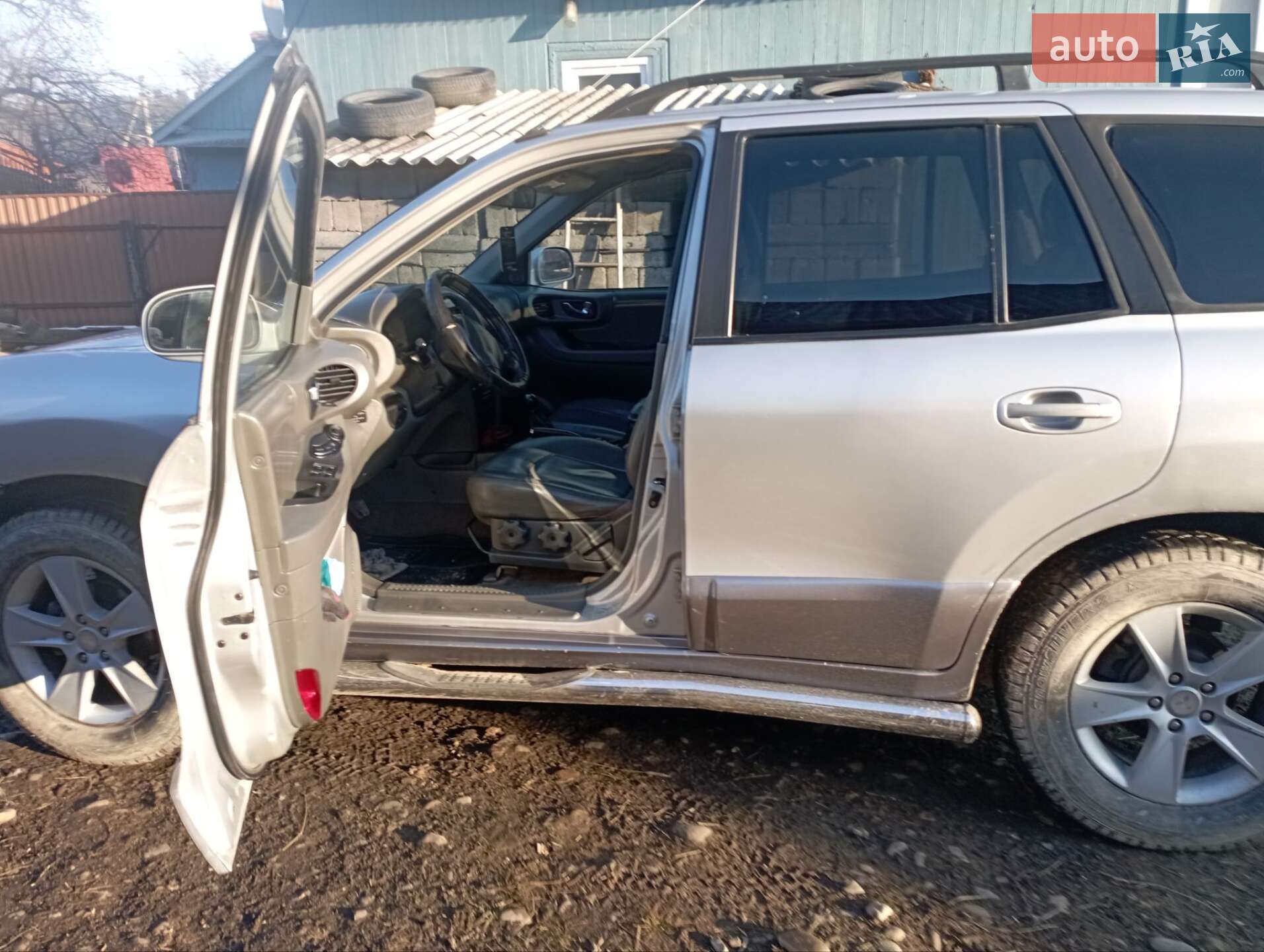 Hyundai Santa FE 2004 VIN KMHSC81BP4U761058 фото оголошення 2 з 6