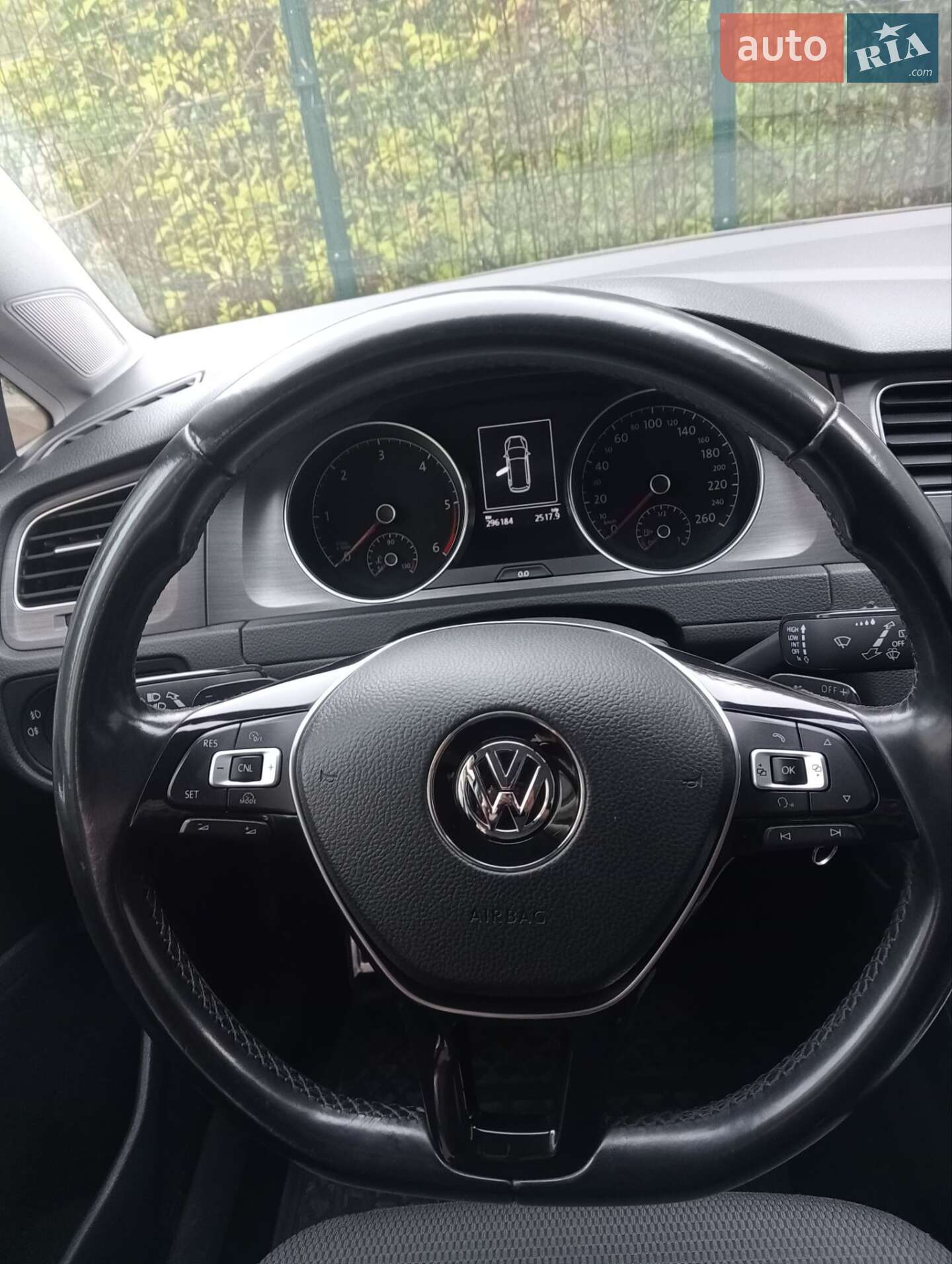 Volkswagen Golf 2013 VIN WVWZZZAUZEP525754 фото оголошення 16 з 41