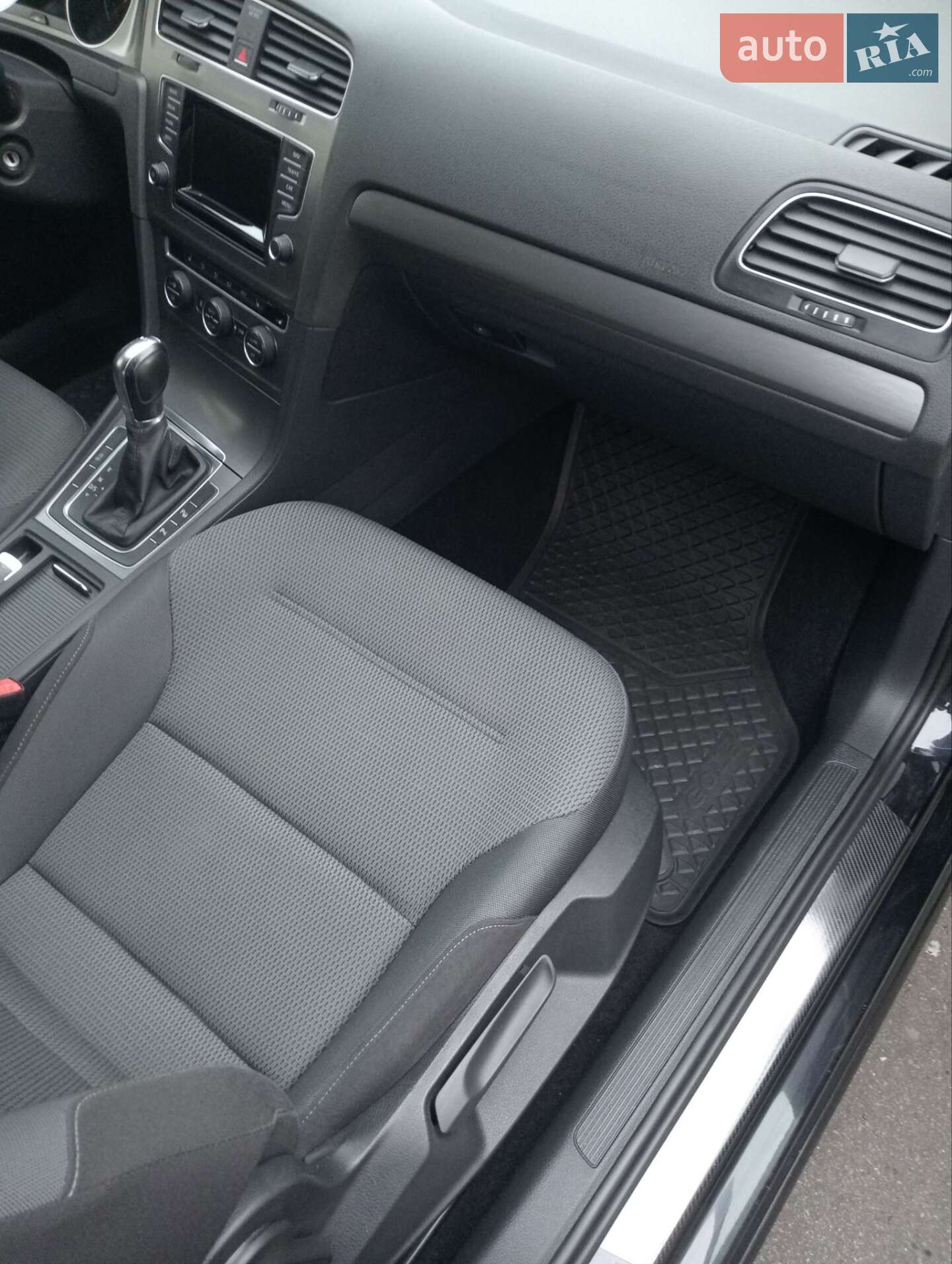 Volkswagen Golf 2013 VIN WVWZZZAUZEP525754 фото оголошення 25 з 41