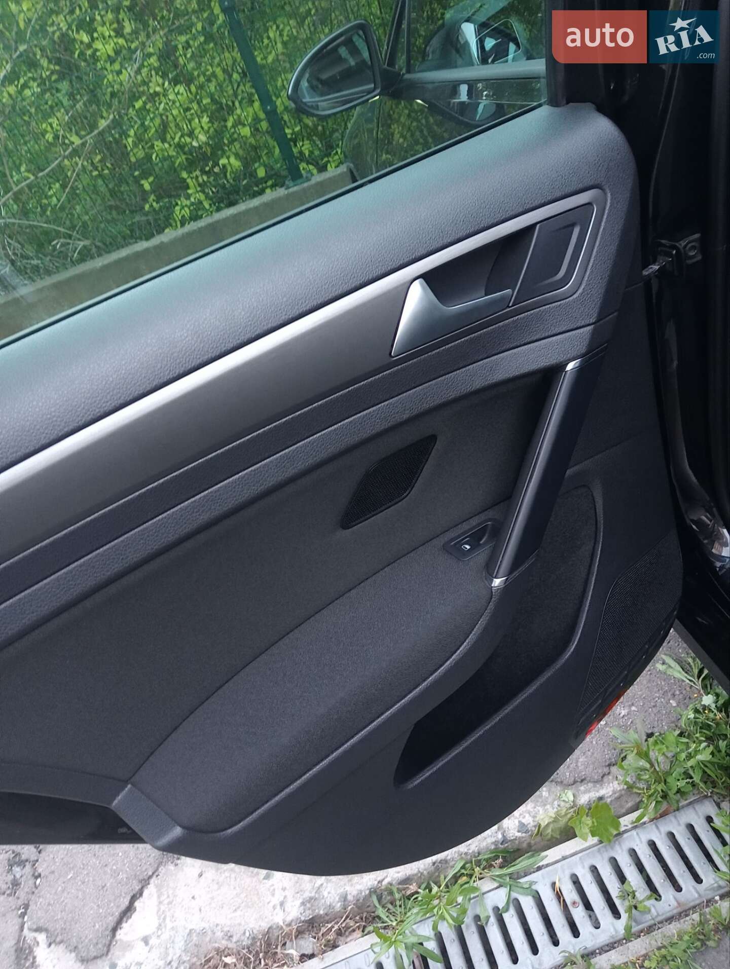 Volkswagen Golf 2013 VIN WVWZZZAUZEP525754 фото оголошення 32 з 41