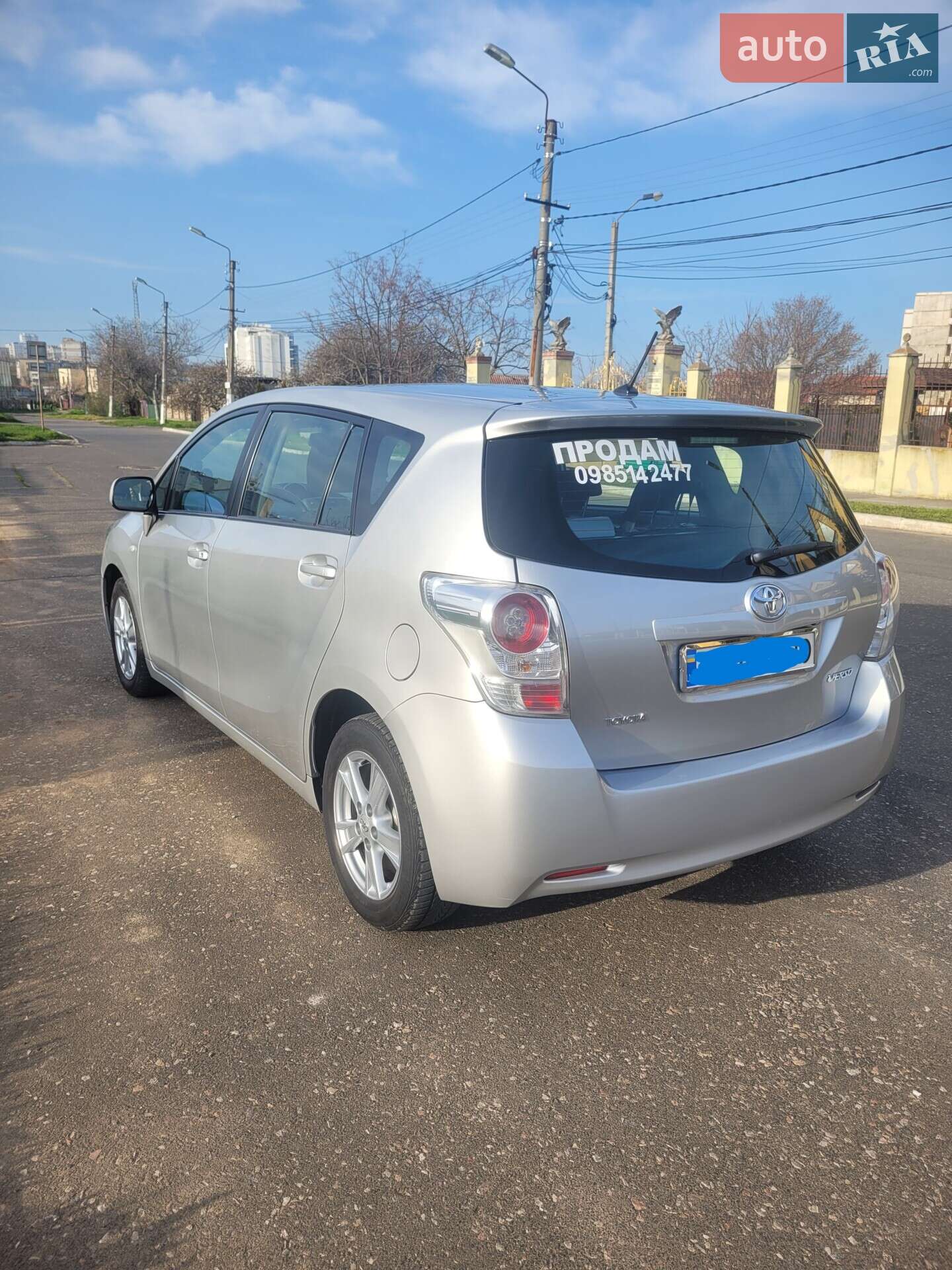 Toyota Verso 2009 VIN NMTDD26R70R008986 фото оголошення 3 з 16