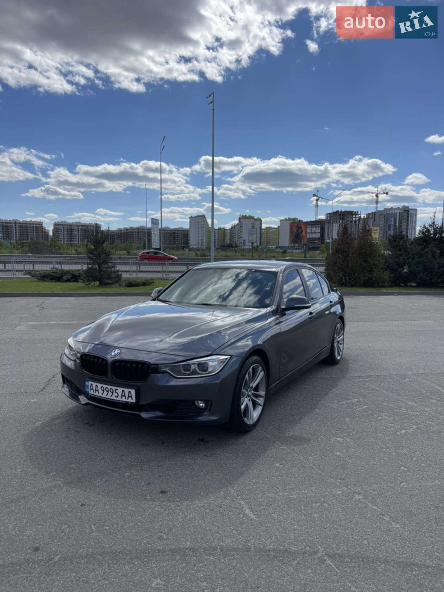 BMW 3 Series 2012 VIN WBA3E51010F570917 фото оголошення 2 з 33