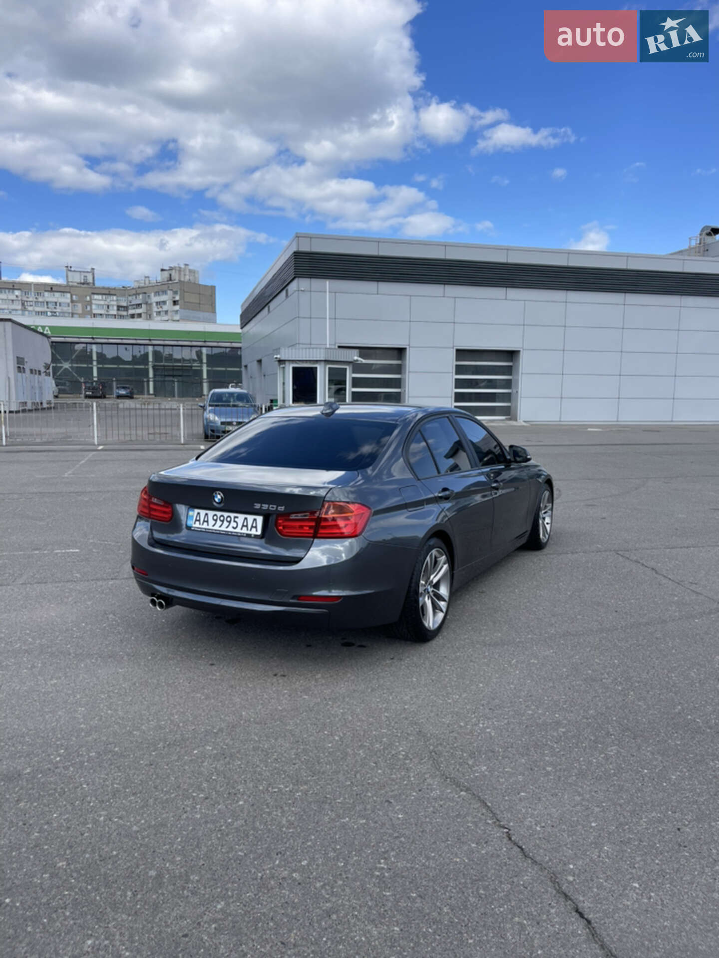 BMW 3 Series 2012 VIN WBA3E51010F570917 фото оголошення 7 з 33