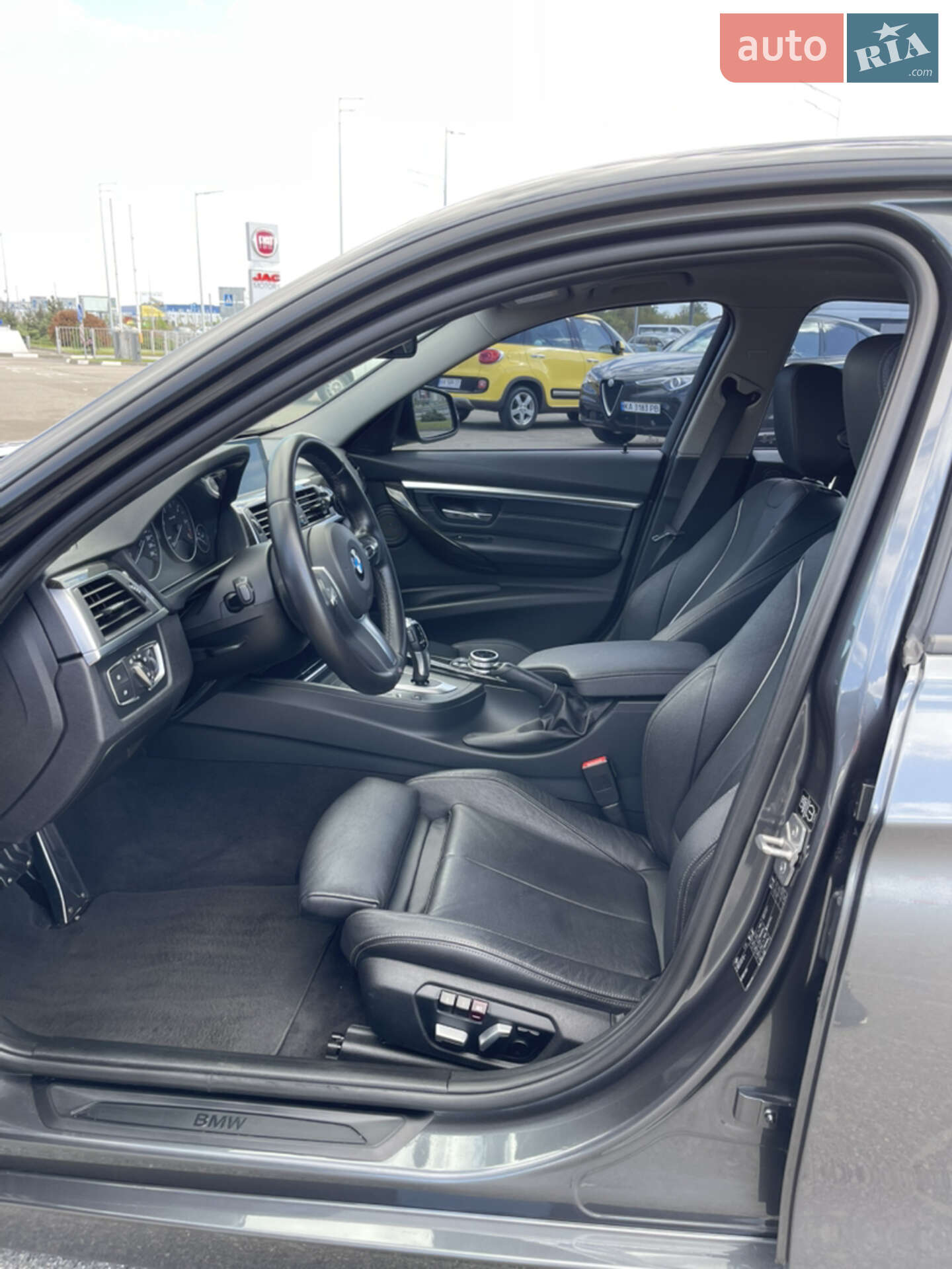 BMW 3 Series 2012 VIN WBA3E51010F570917 фото оголошення 16 з 33