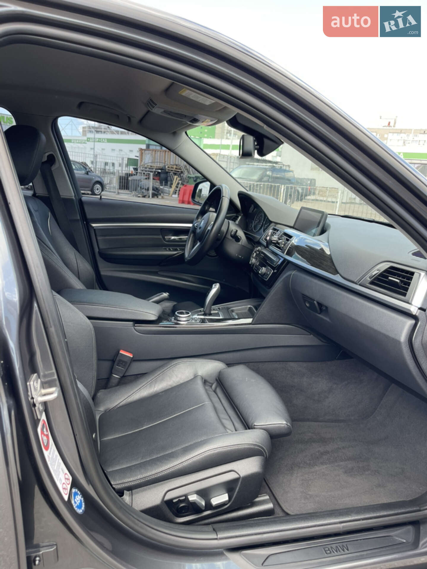 BMW 3 Series 2012 VIN WBA3E51010F570917 фото оголошення 27 з 33