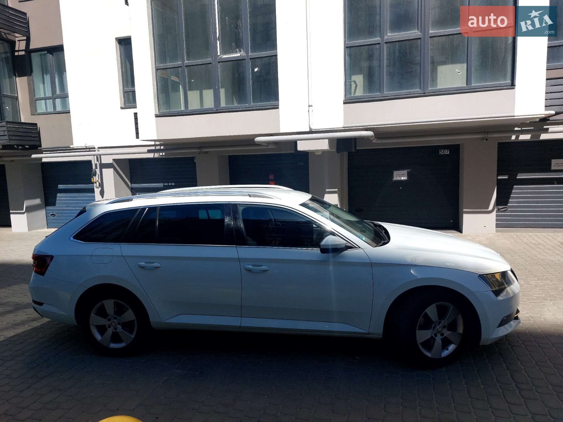 Skoda Superb 2016 VIN TMBJG7NP8H7024838 фото оголошення 2 з 48