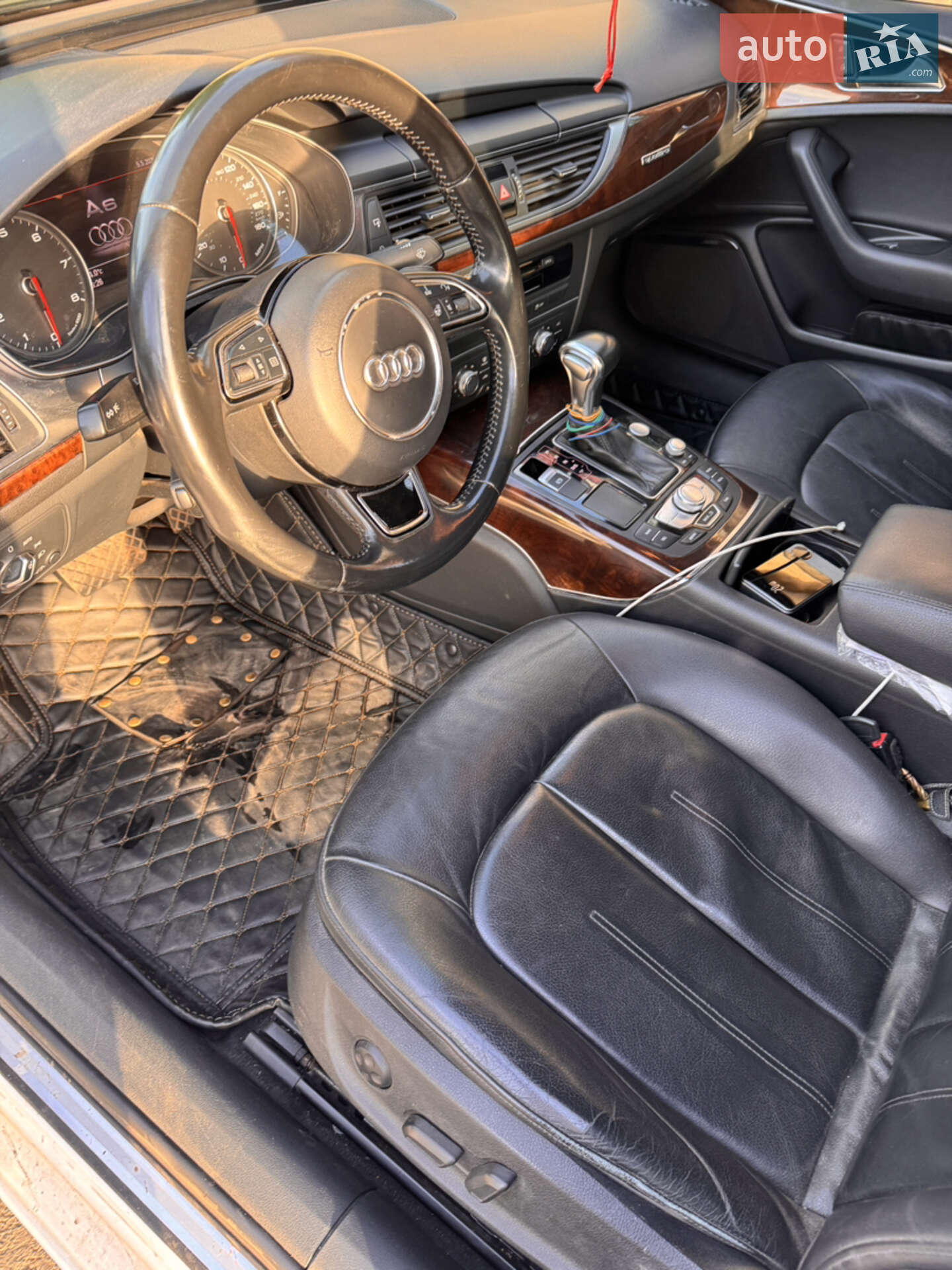 Audi A6 2014 VIN WAUGFAFC2FN048354 фото оголошення 13 з 16
