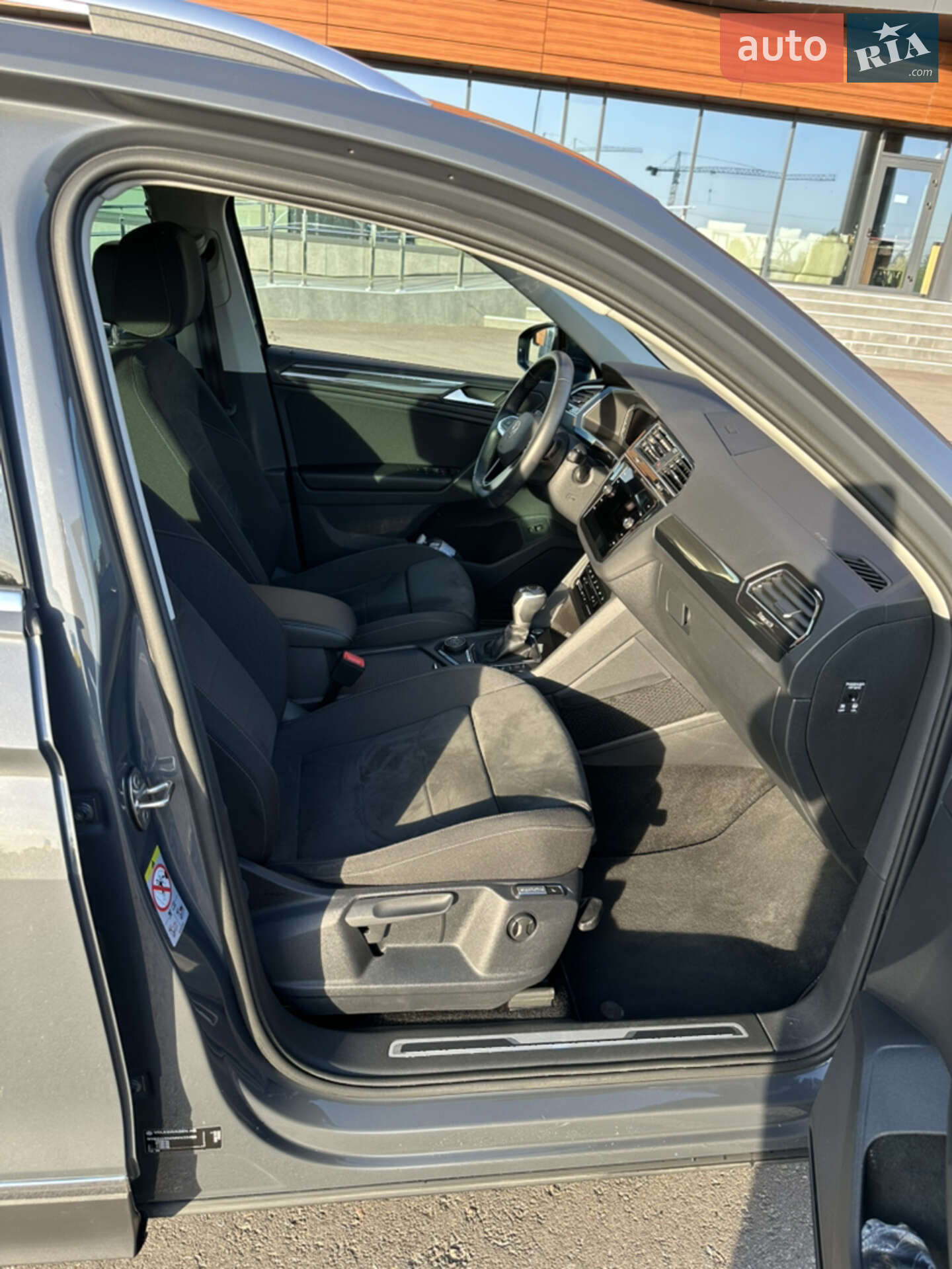 Volkswagen Tiguan 2021 VIN WVGZZZ5NZMW533466 фото оголошення 6 з 18