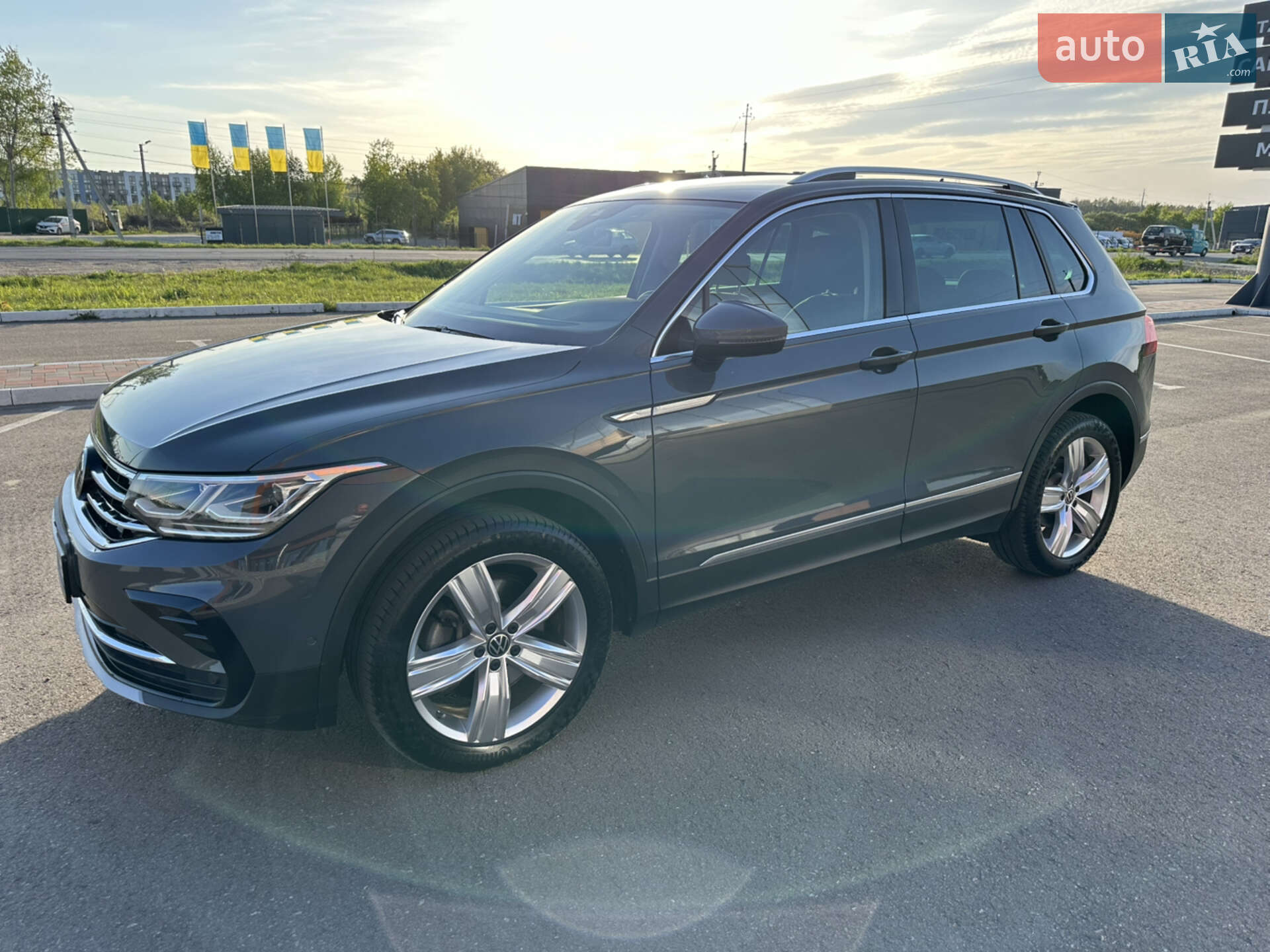 Volkswagen Tiguan 2021 VIN WVGZZZ5NZMW533466 фото оголошення 3 з 18