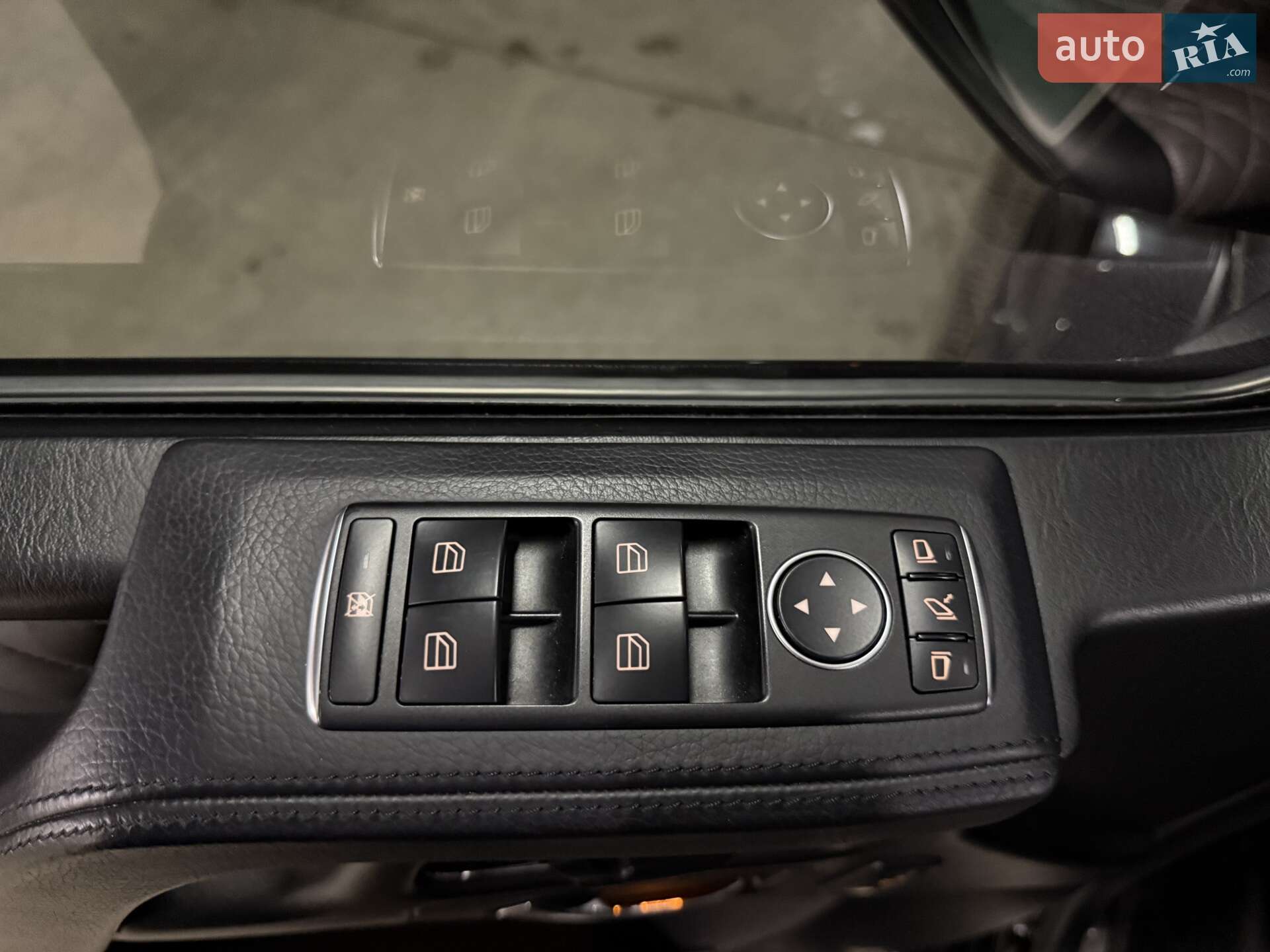 Mercedes-Benz G-Class 2014 VIN WDB4632721X216495 фото оголошення 38 з 102