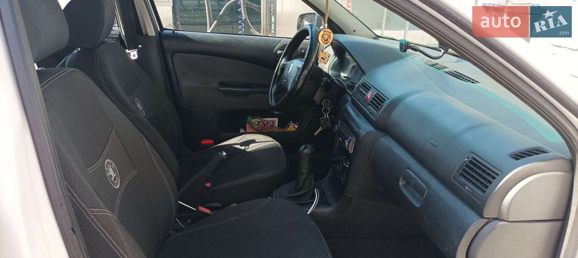 Skoda Octavia 2006 VIN TMBDK41U76B065591 фото оголошення 6 з 8
