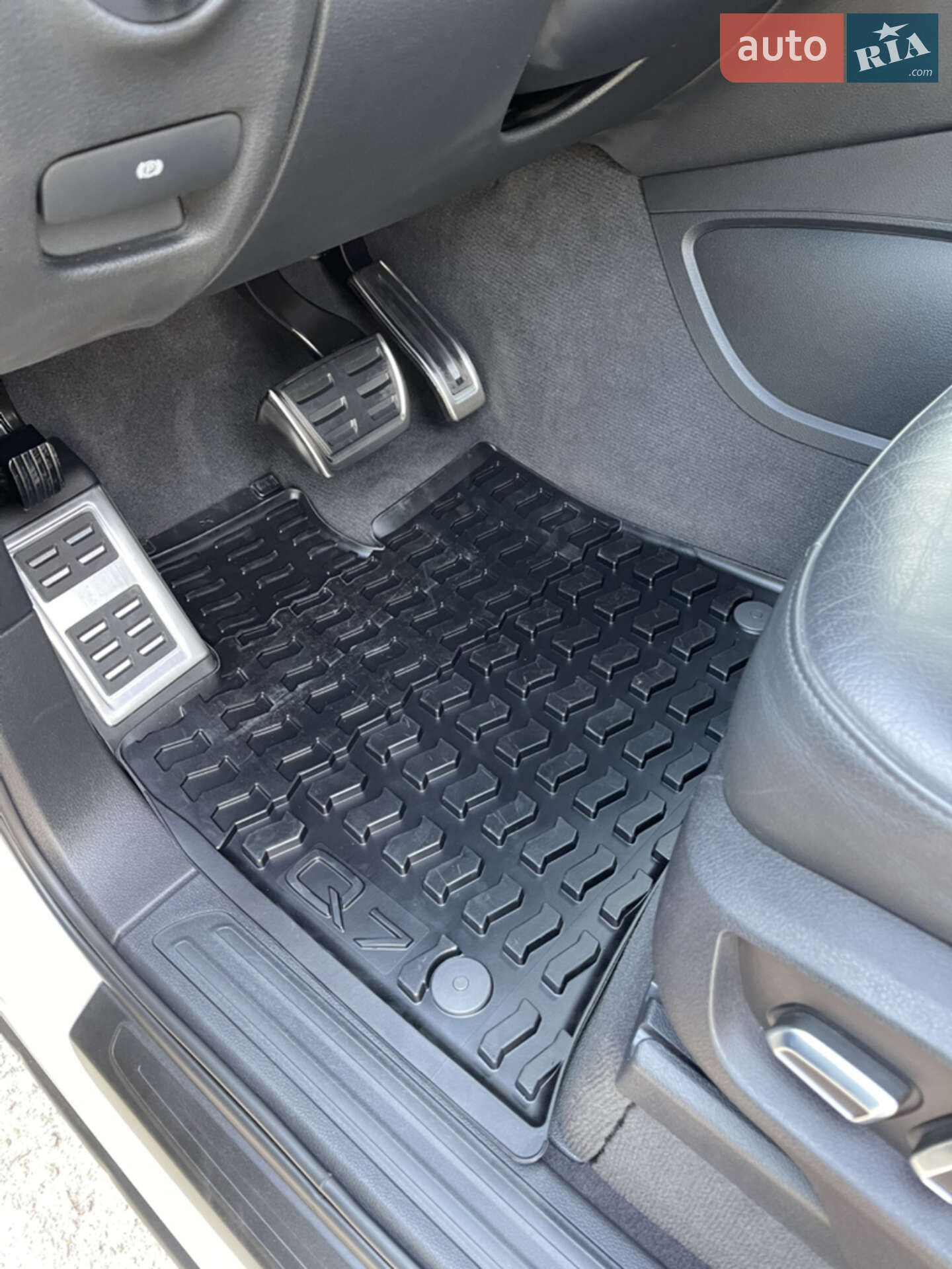 Audi Q7 2014 VIN WA1LGAFE2FD001891 фото оголошення 26 з 34