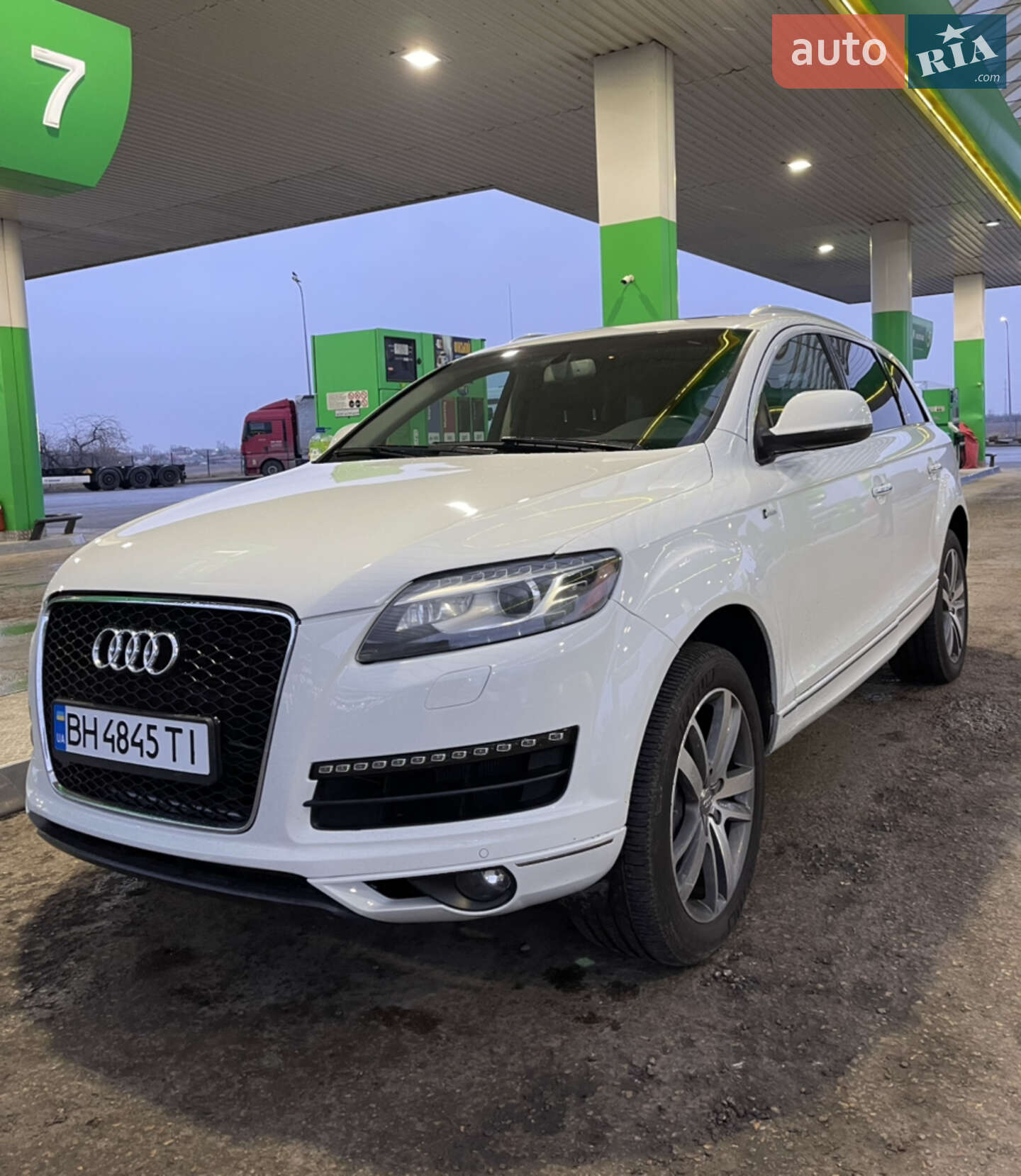 Audi Q7 2014 VIN WA1LGAFE2FD001891 фото оголошення 15 з 34