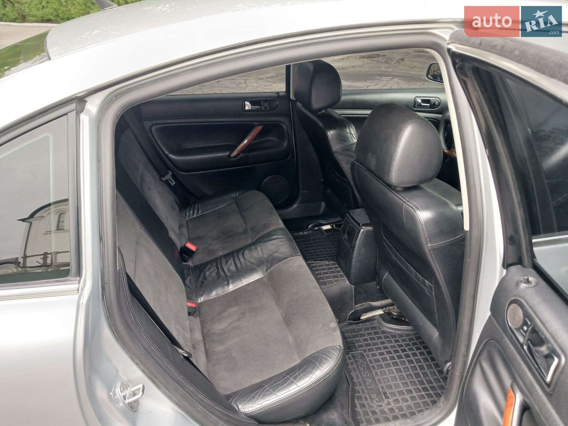 Volkswagen Passat 2001 VIN WVWZZZ3BZ2E210179 фото оголошення 14 з 23