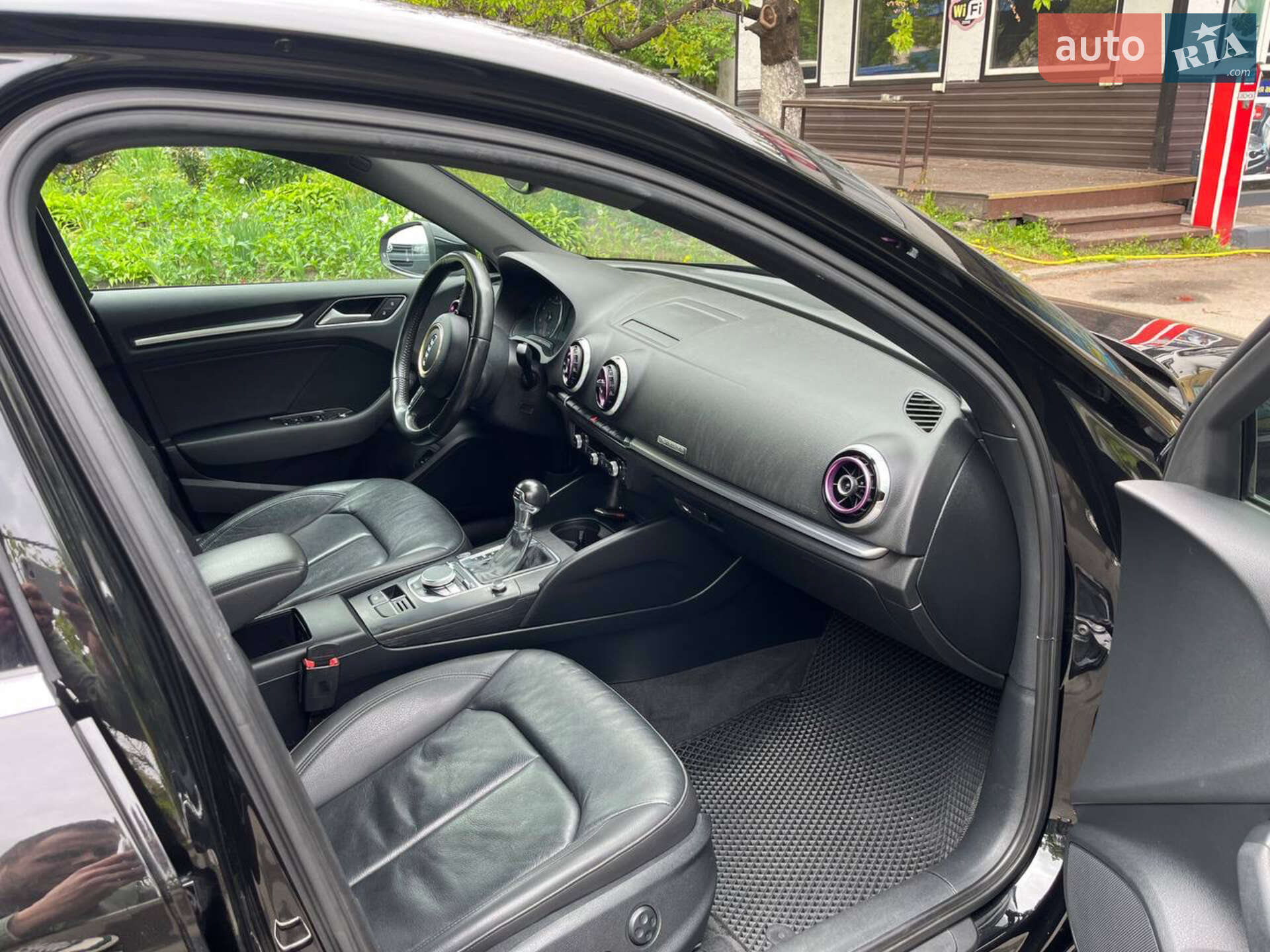 Audi A3 2015 VIN WAUEFGFFXF1121661 фото оголошення 3 з 10