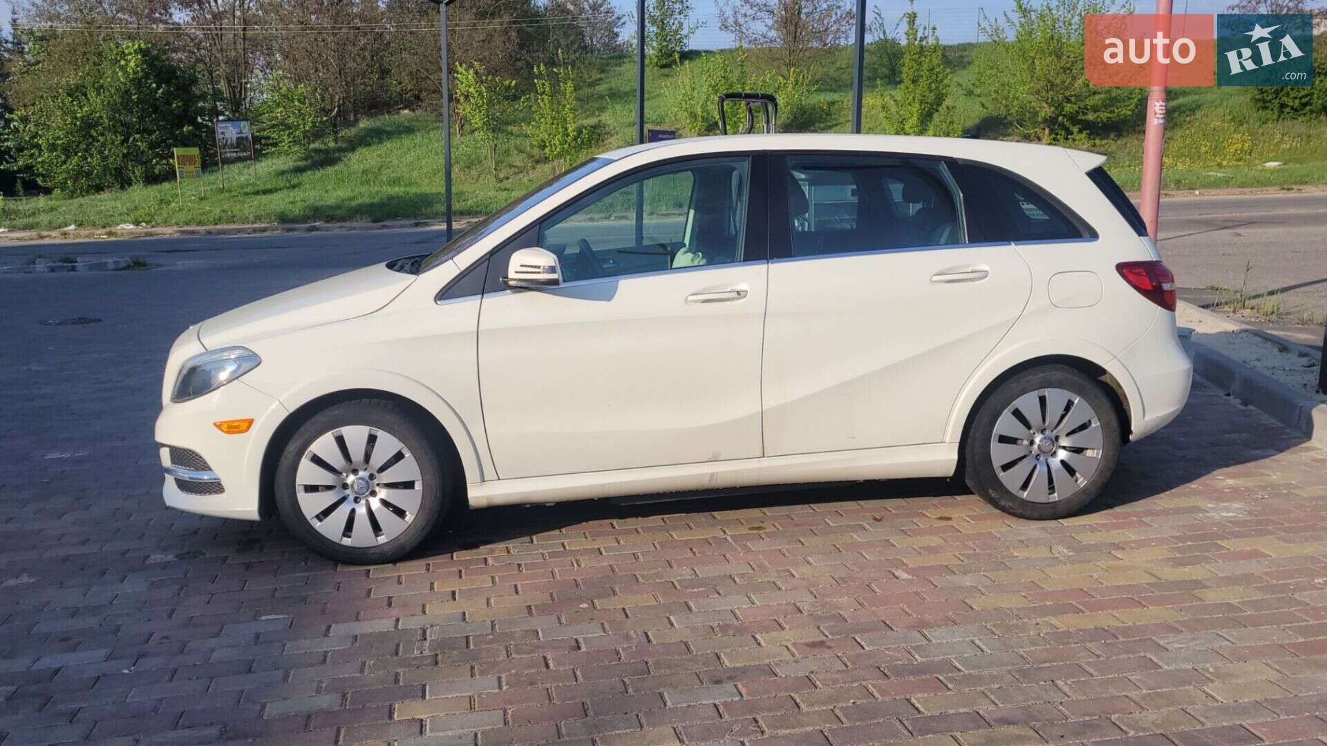 Mercedes-Benz B-Class 2016 VIN WDDVP9AB8HJ012205 фото оголошення 5 з 36