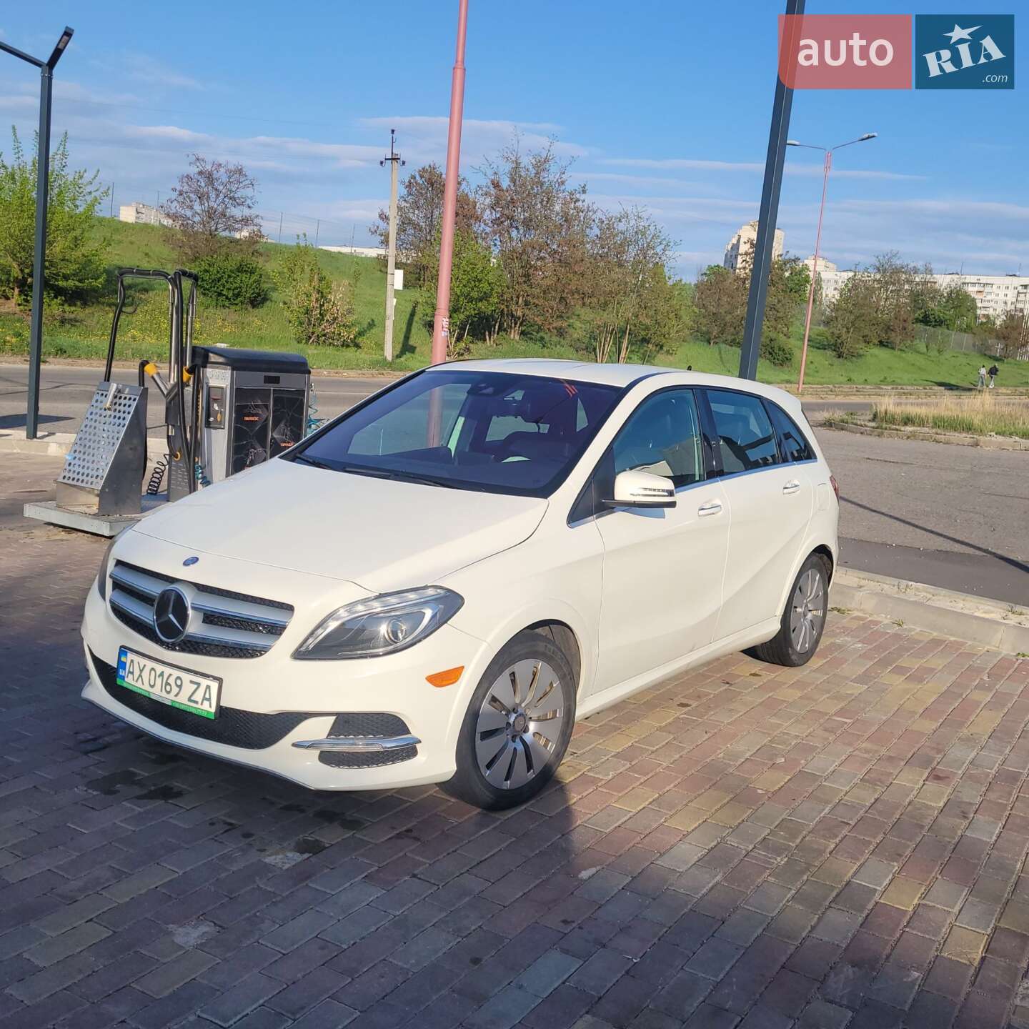 Mercedes-Benz B-Class 2016 VIN WDDVP9AB8HJ012205 фото оголошення 3 з 36