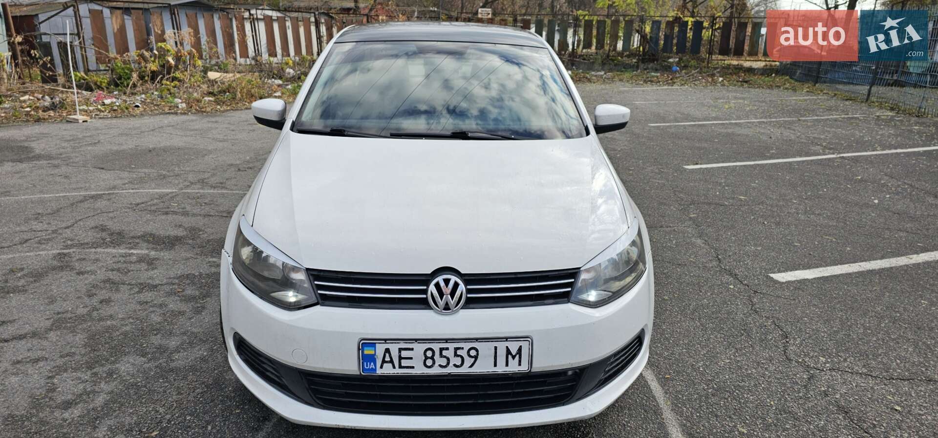Volkswagen Polo 2011 VIN XW8ZZZ61ZCG033270 фото оголошення 2 з 10