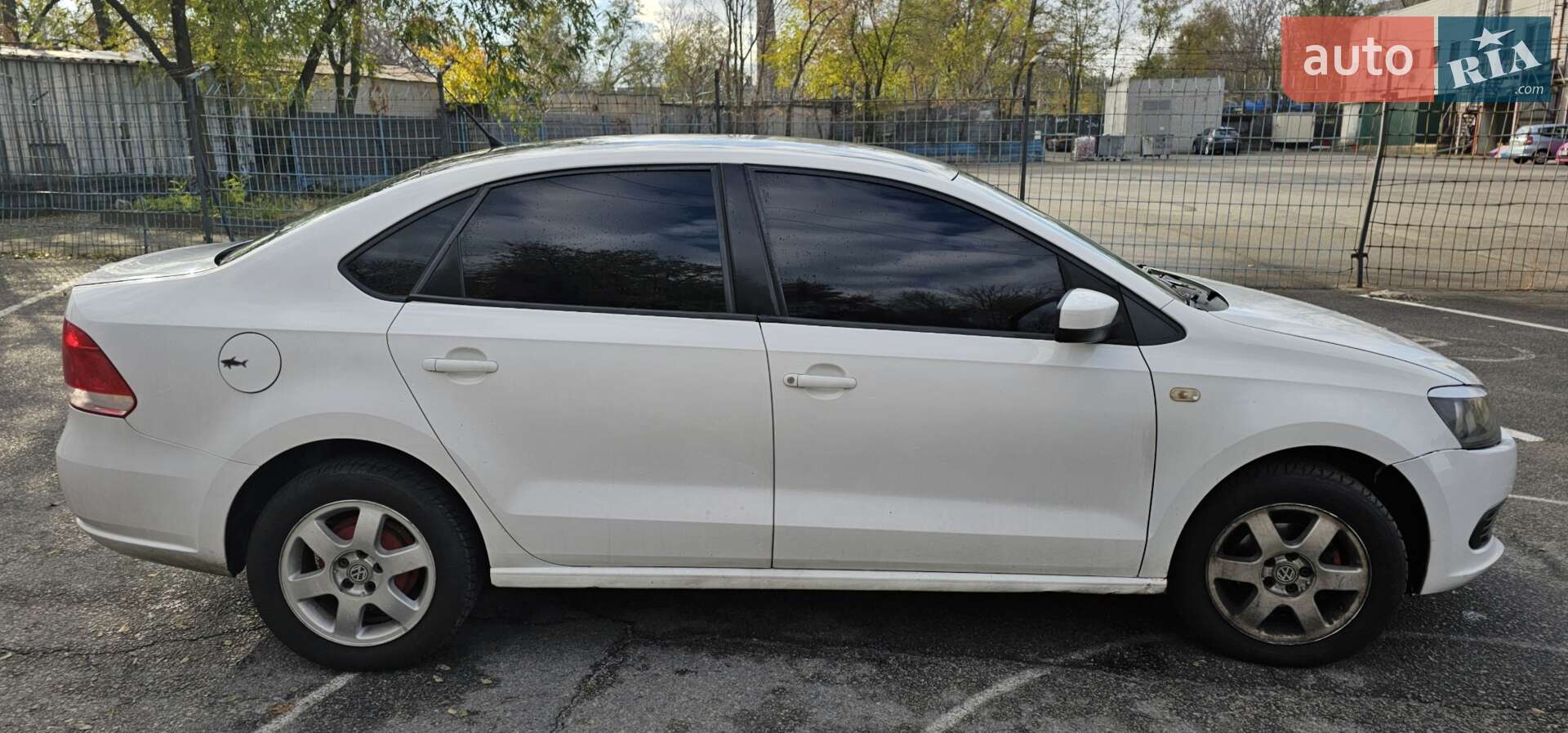 Volkswagen Polo 2011 VIN XW8ZZZ61ZCG033270 фото оголошення 5 з 10