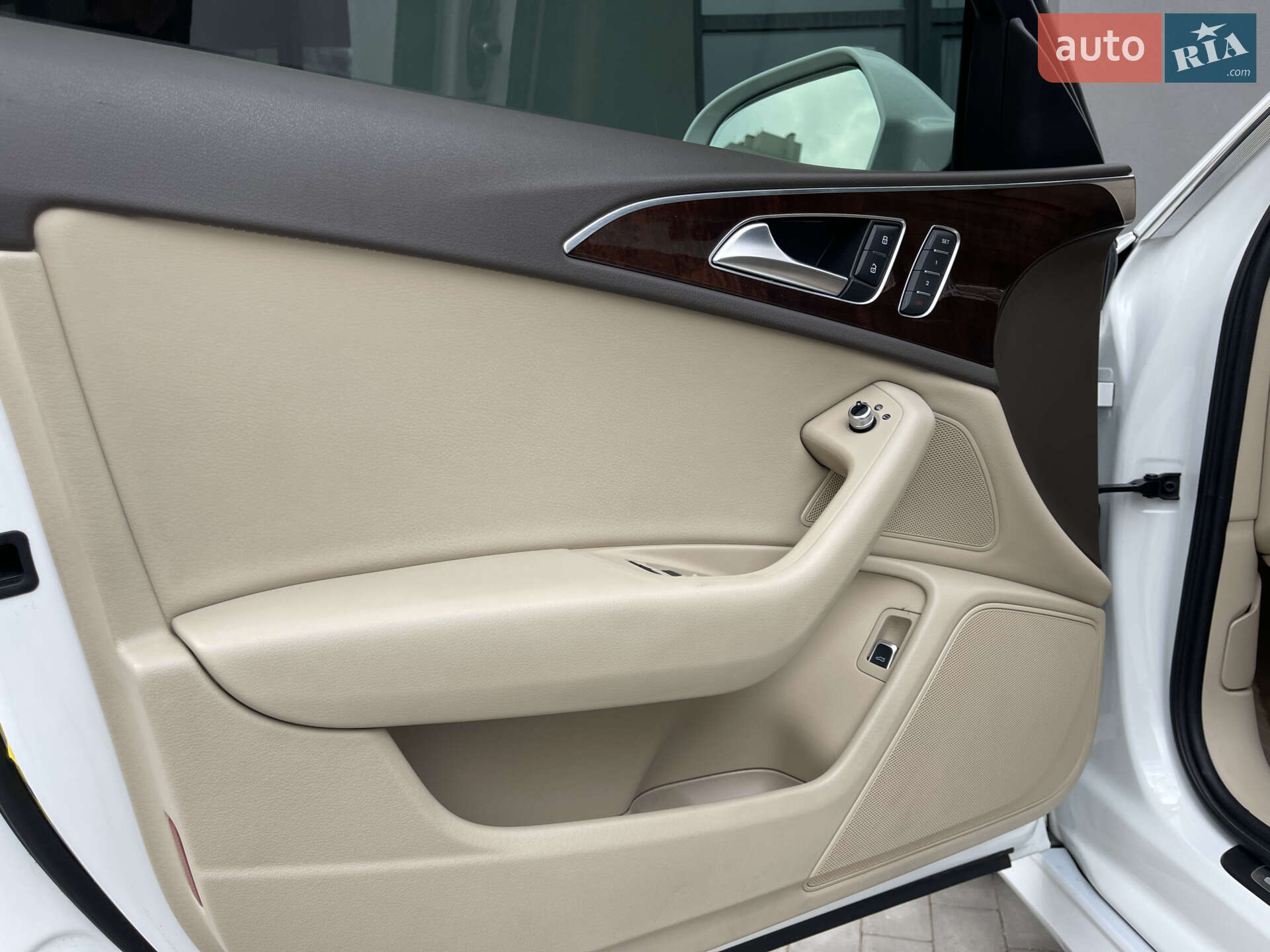 Audi A6 2017 VIN WAUC8AFCXJN050063 фото оголошення 9 з 21