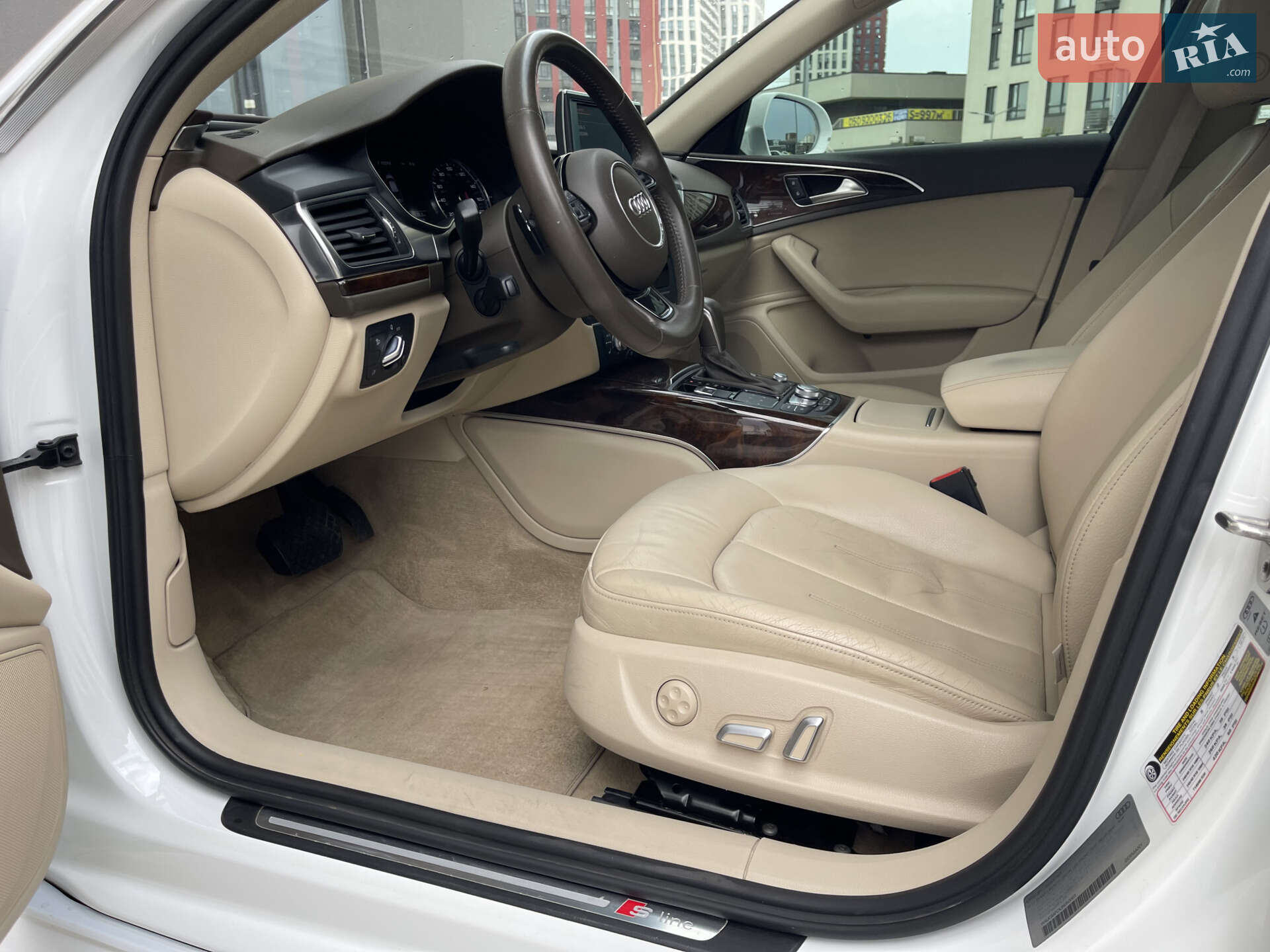 Audi A6 2017 VIN WAUC8AFCXJN050063 фото оголошення 10 з 21
