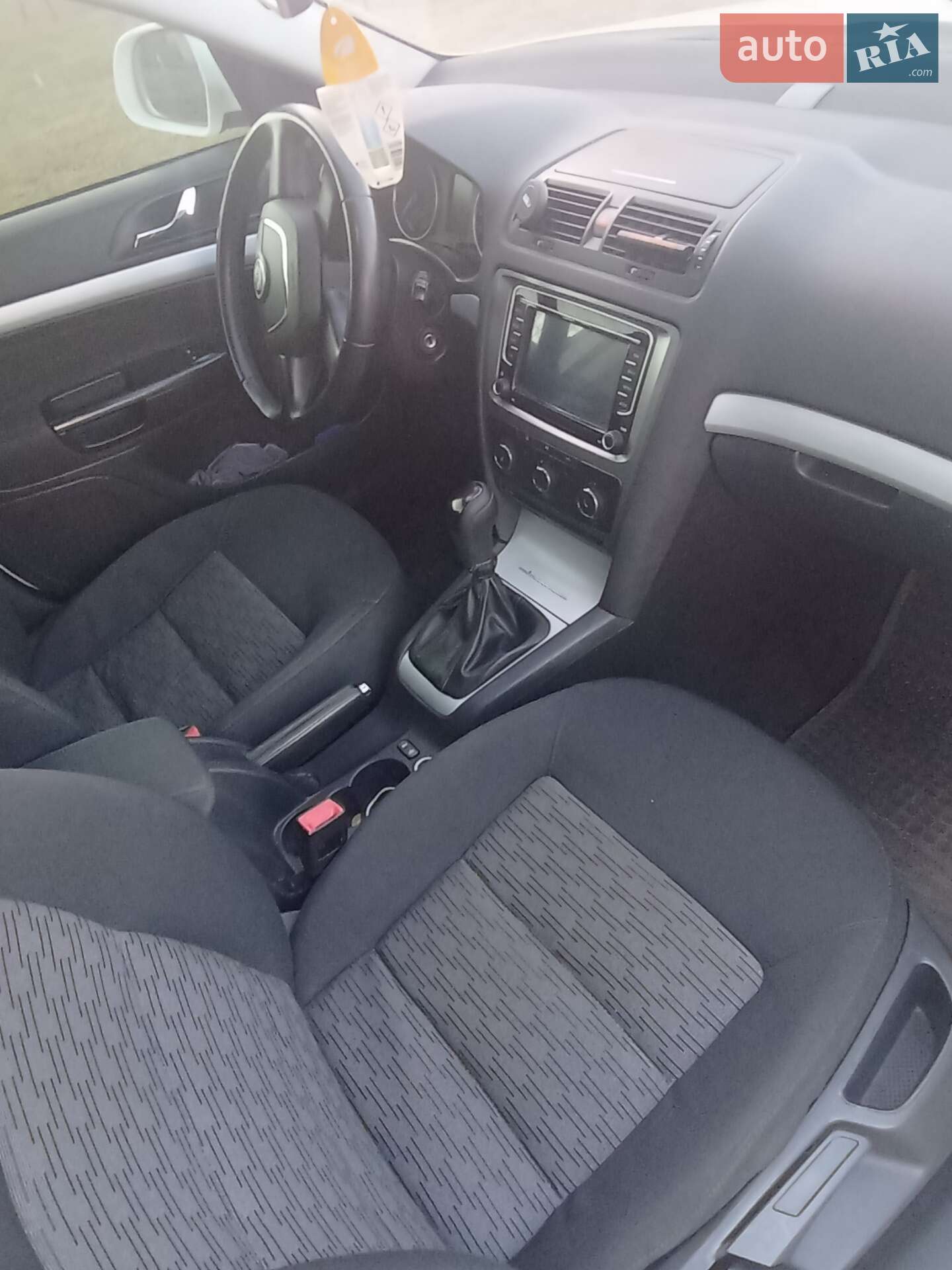 Skoda Octavia 2011 VIN TMBHE61Z2C2040660 фото оголошення 2 з 5