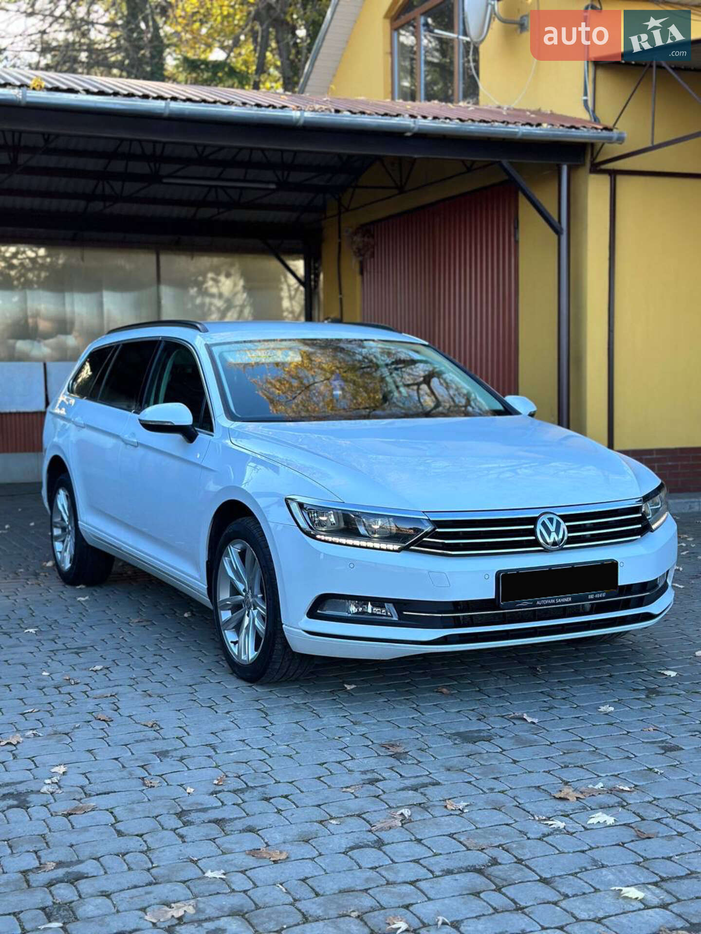 Volkswagen Passat 2015 VIN WVWZZZ3CZGE061259 фото оголошення 9 з 48