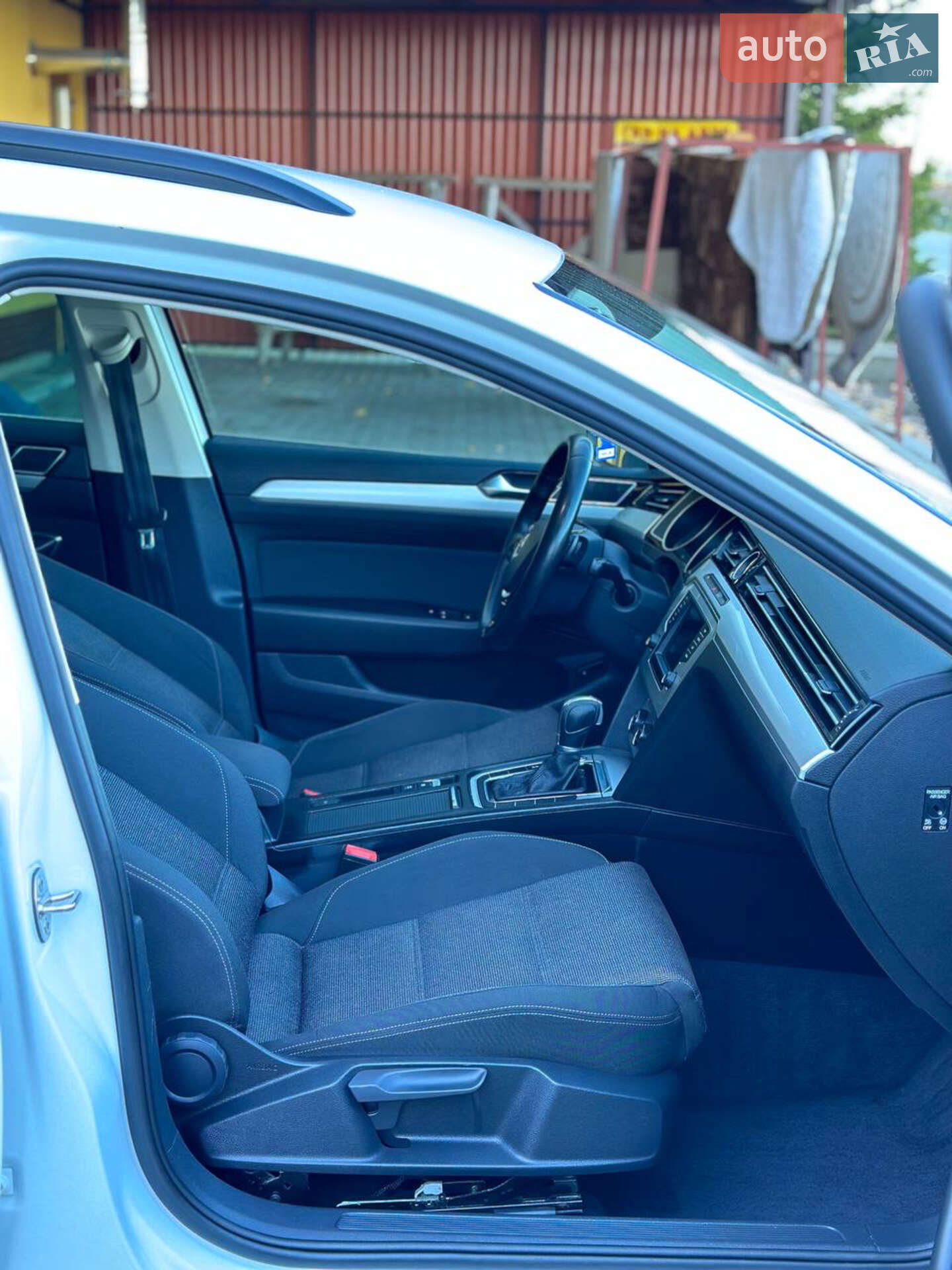 Volkswagen Passat 2015 VIN WVWZZZ3CZGE061259 фото оголошення 25 з 48