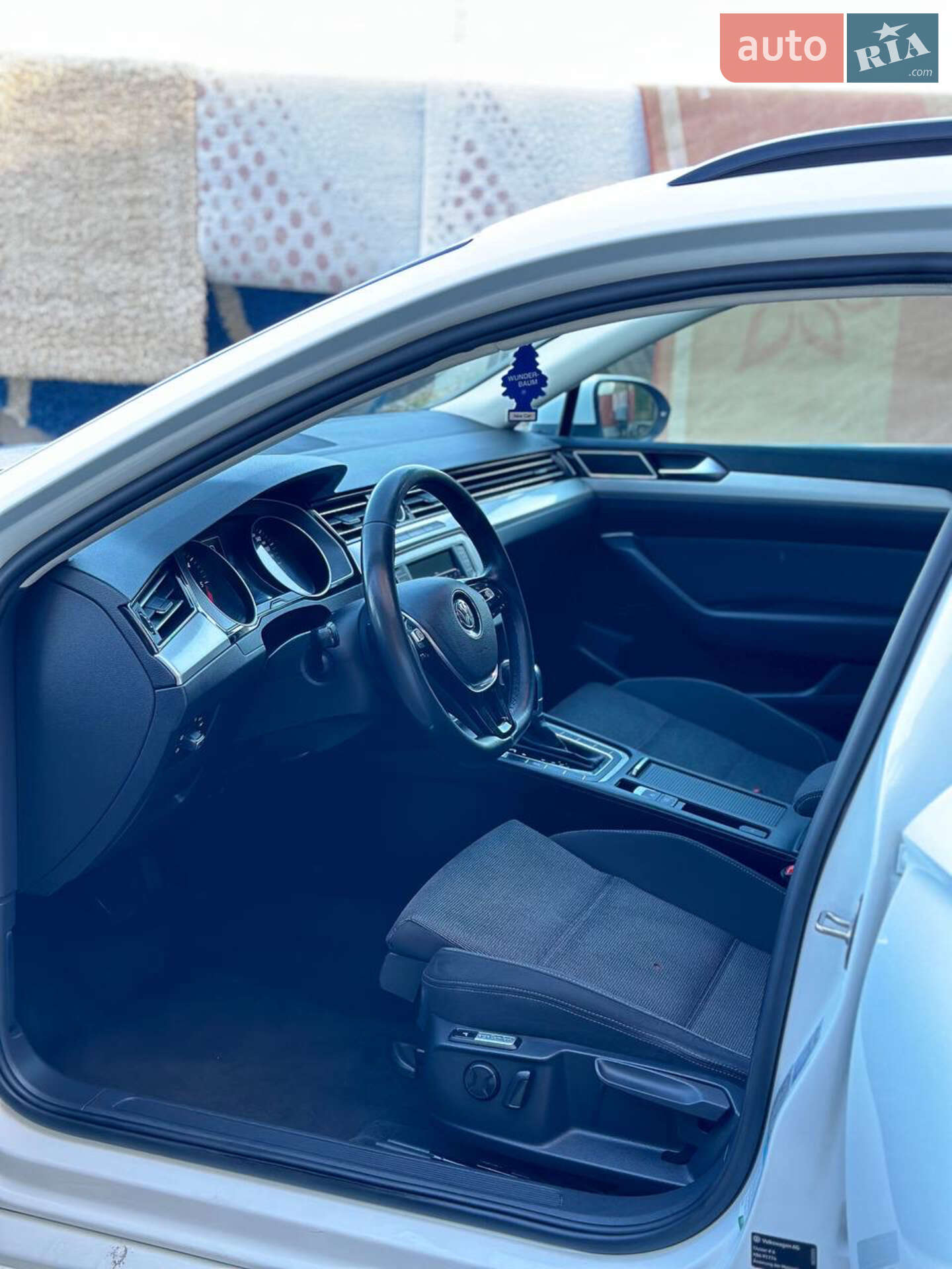 Volkswagen Passat 2015 VIN WVWZZZ3CZGE061259 фото оголошення 43 з 48