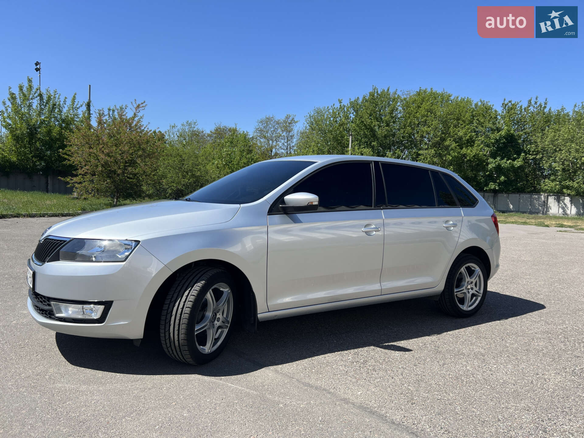 Skoda Spaceback 2017 VIN TMBEA2NH3HB150178 фото оголошення 2 з 8