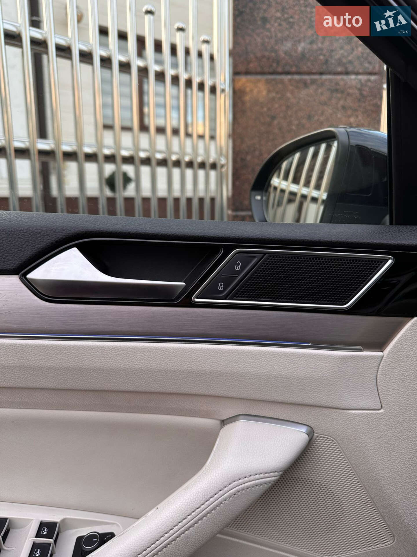 Volkswagen Passat 2018 VIN WVWZZZ3CZKE017951 фото оголошення 24 з 32