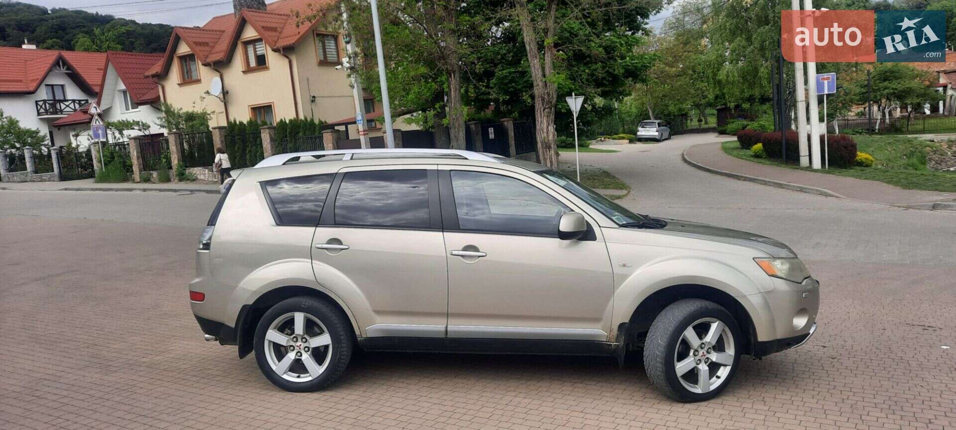 Mitsubishi Outlander XL 2006 VIN JMBXJCW8W7U000835 фото оголошення 6 з 22